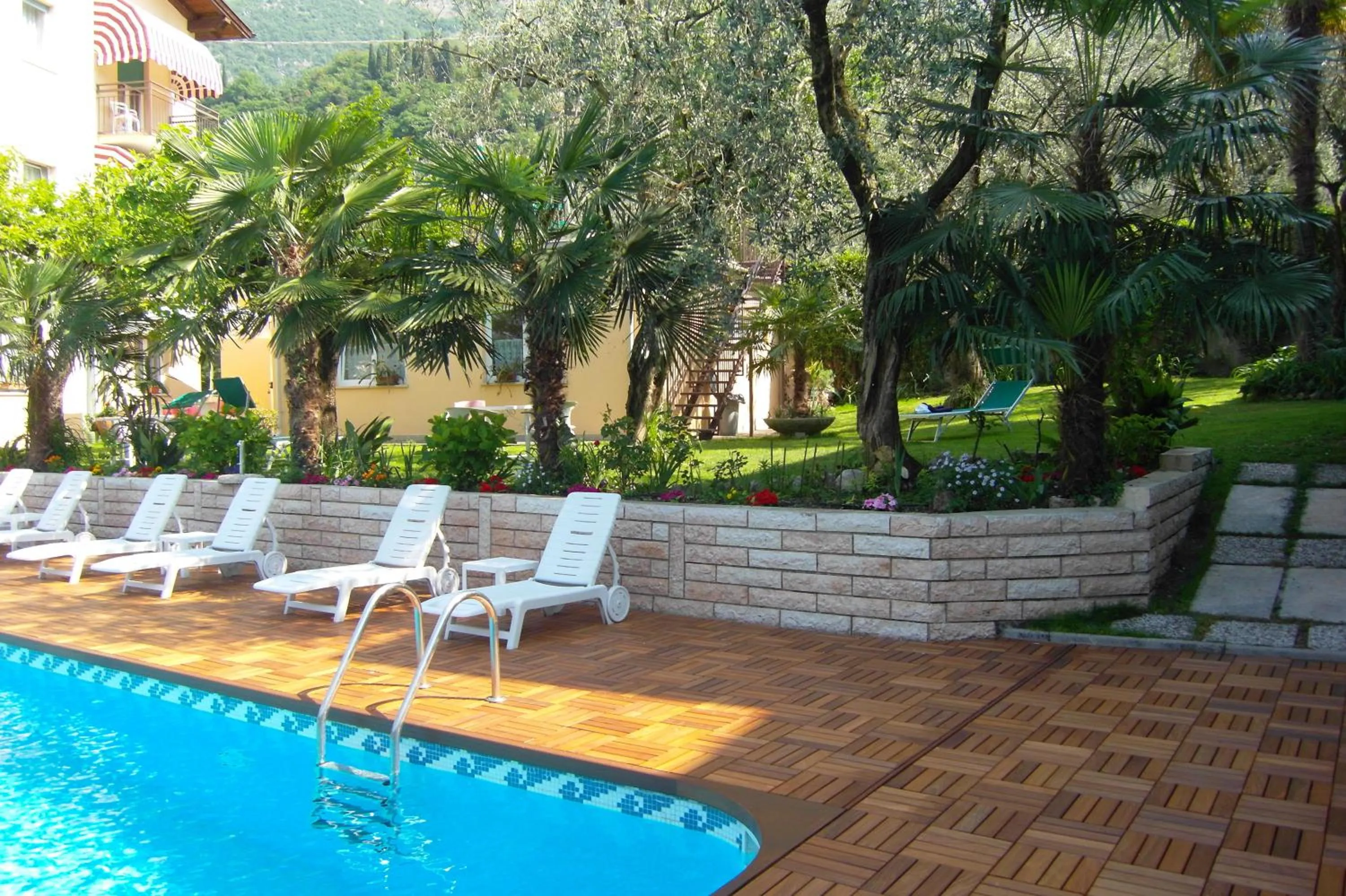 Swimming pool in Hotel Casa Serena