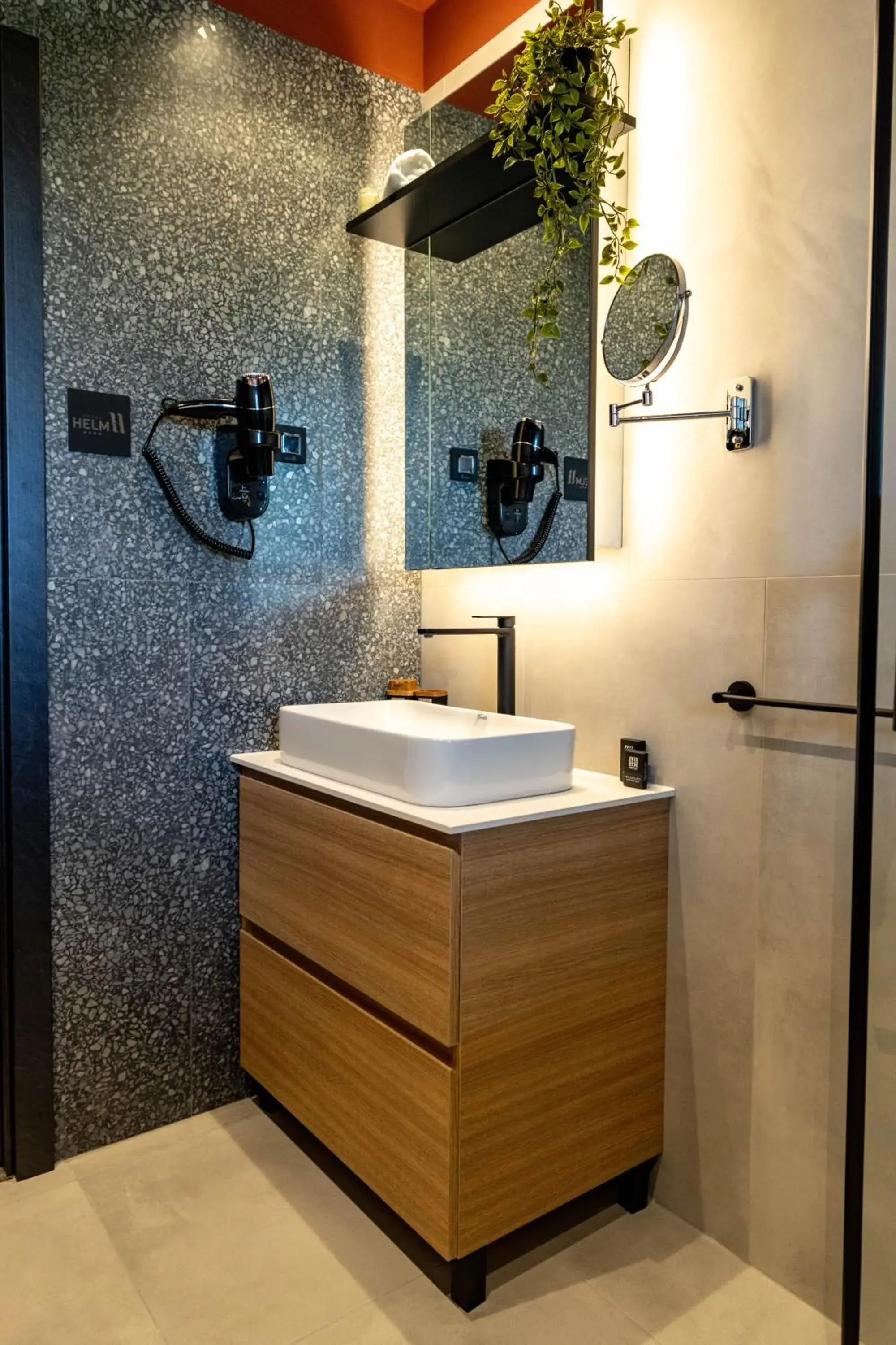Deluxe Double or Twin Room - single occupancy in Hotel Helm Deluxe Double or Twin Room - single occupancy in Hotel Helm