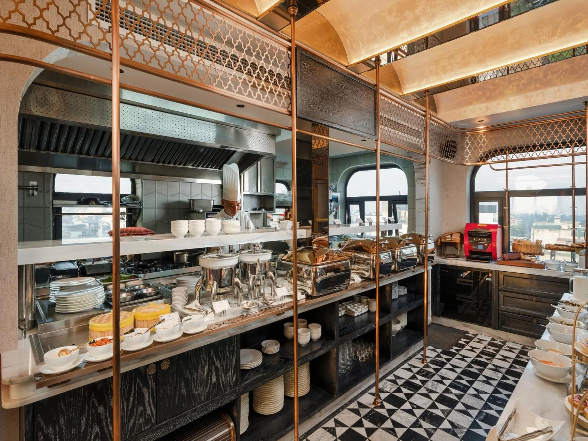 Restaurant/places to eat in Peridot Gallery Classic Hotel