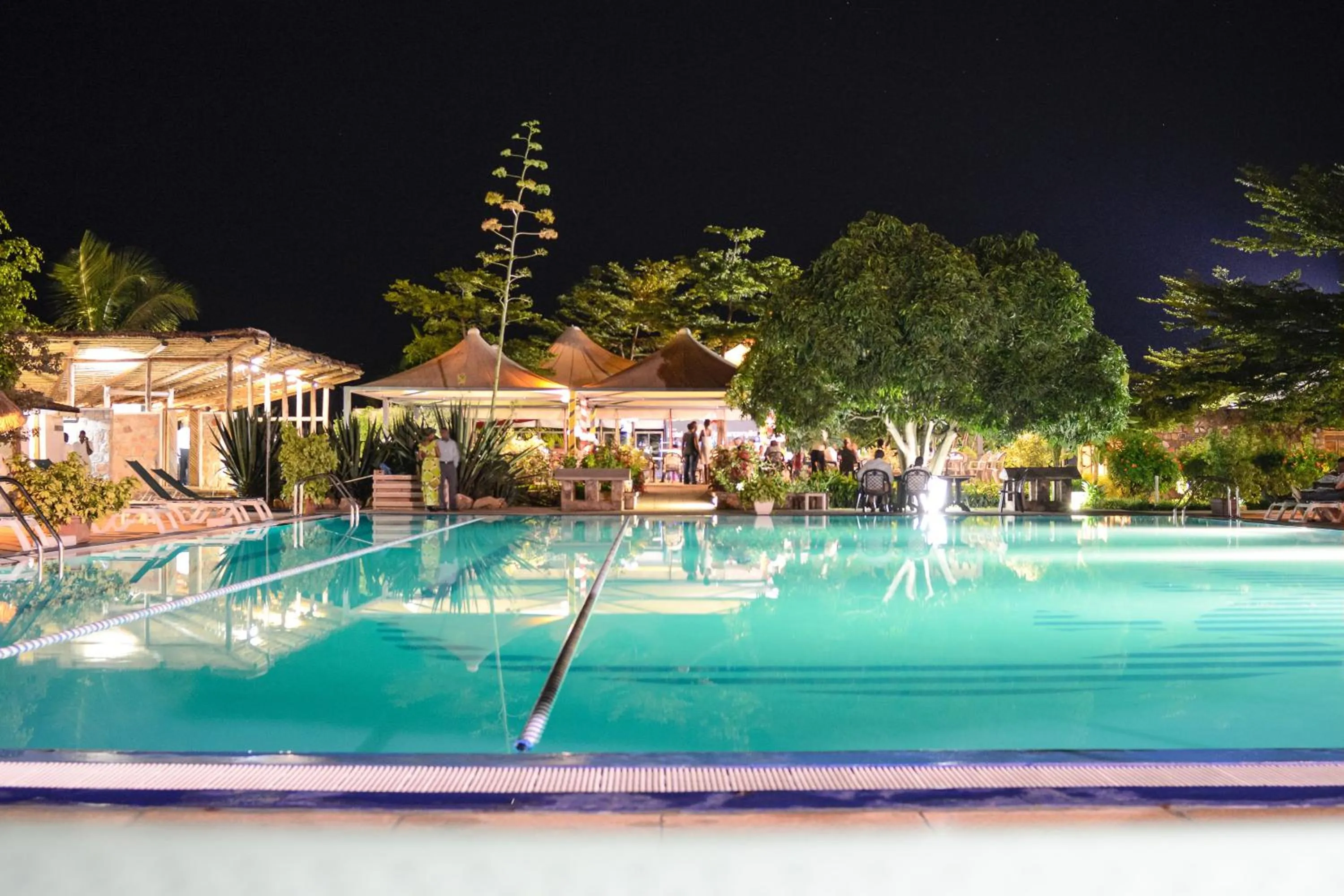 Swimming pool in Hotel Club du Lac Tanganyika