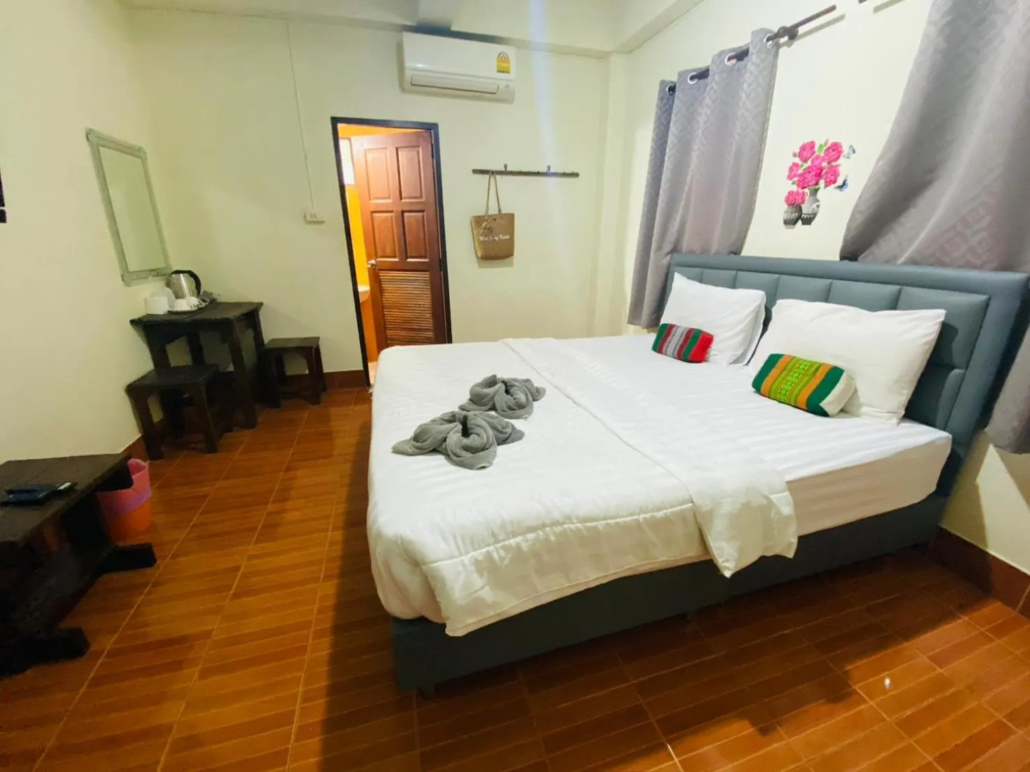 Bed in Miss Hong House