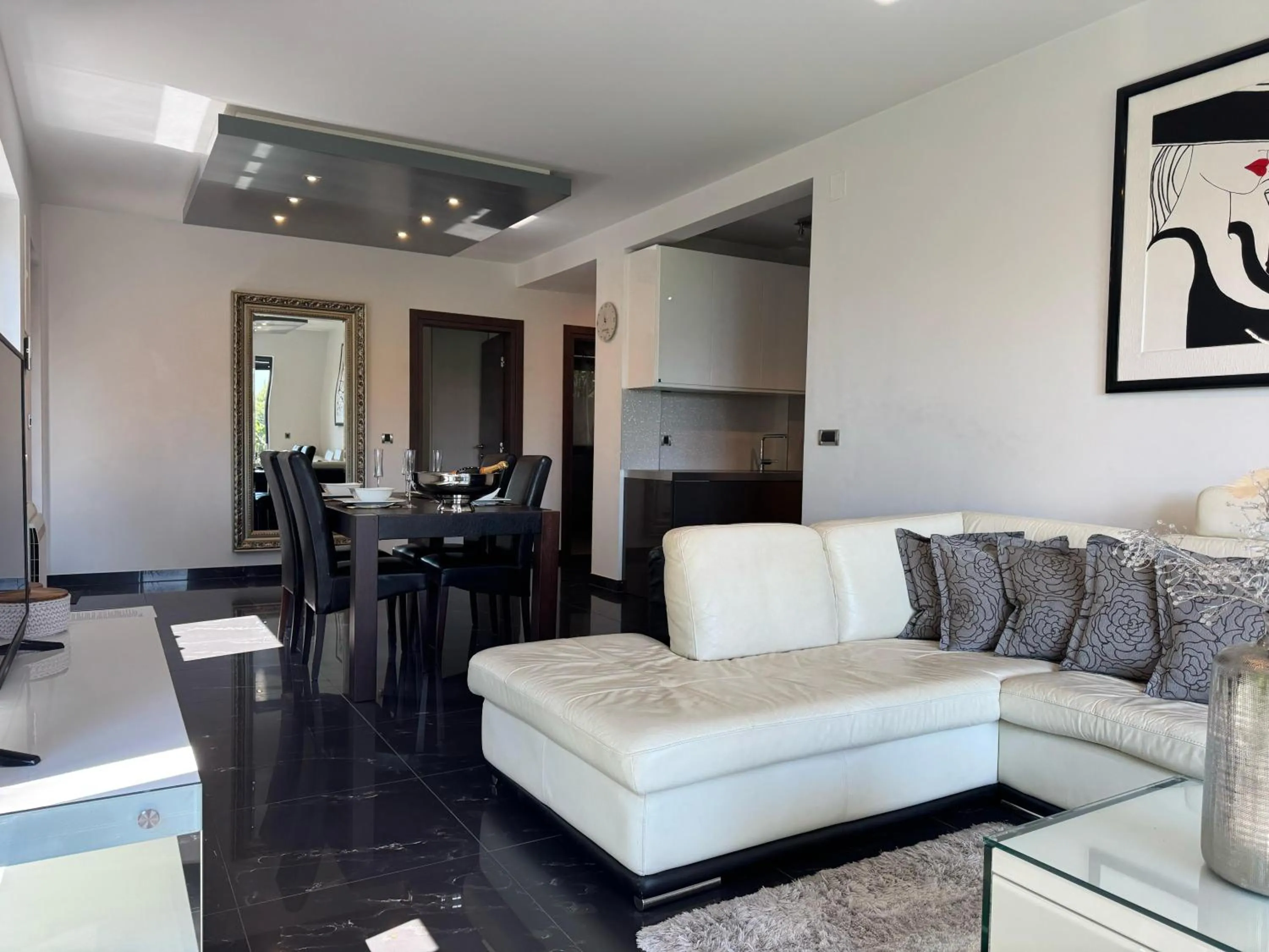 Two-Bedroom Apartment in Apartment Villa Marjanovic