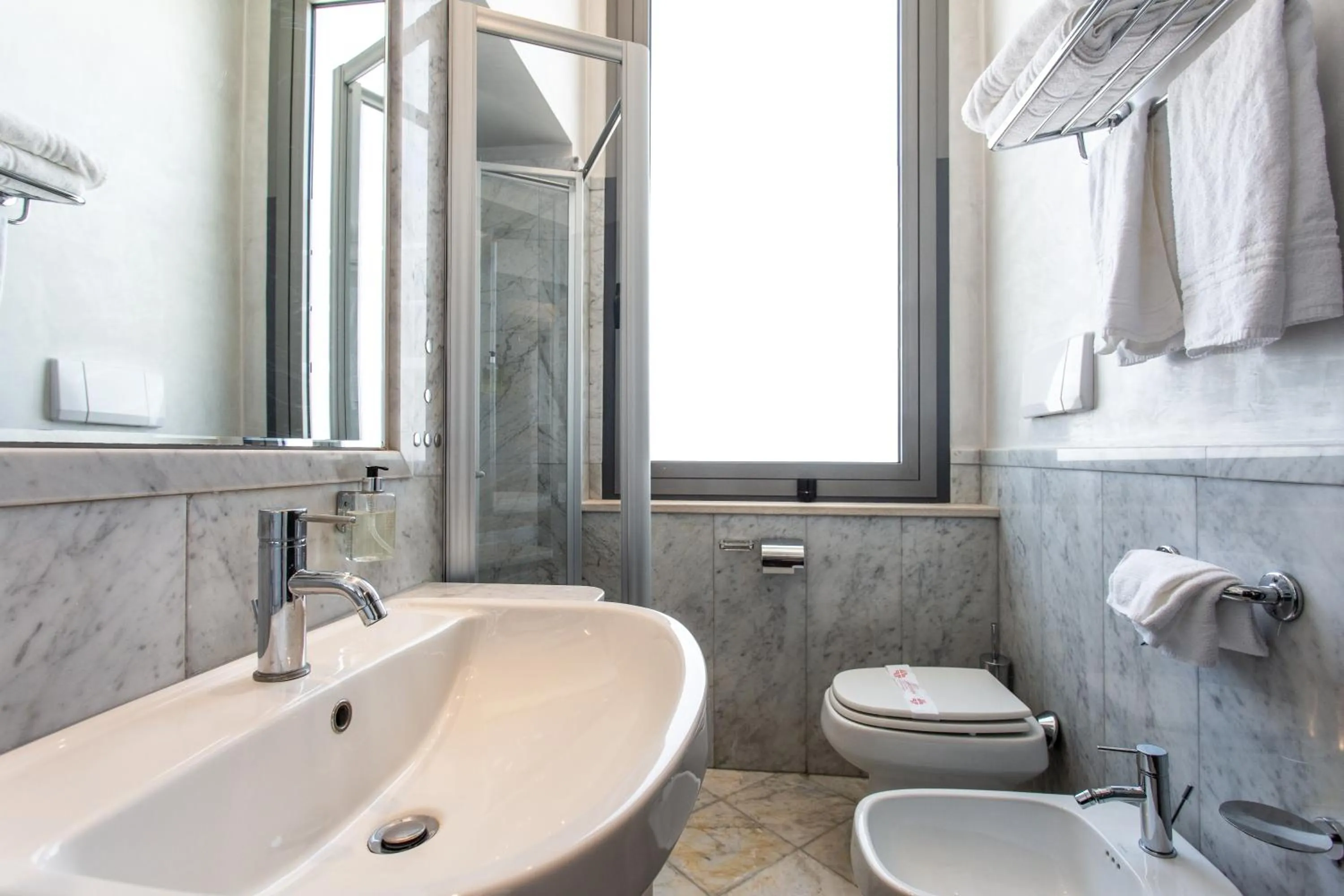 Shower in Kursaal Hotel