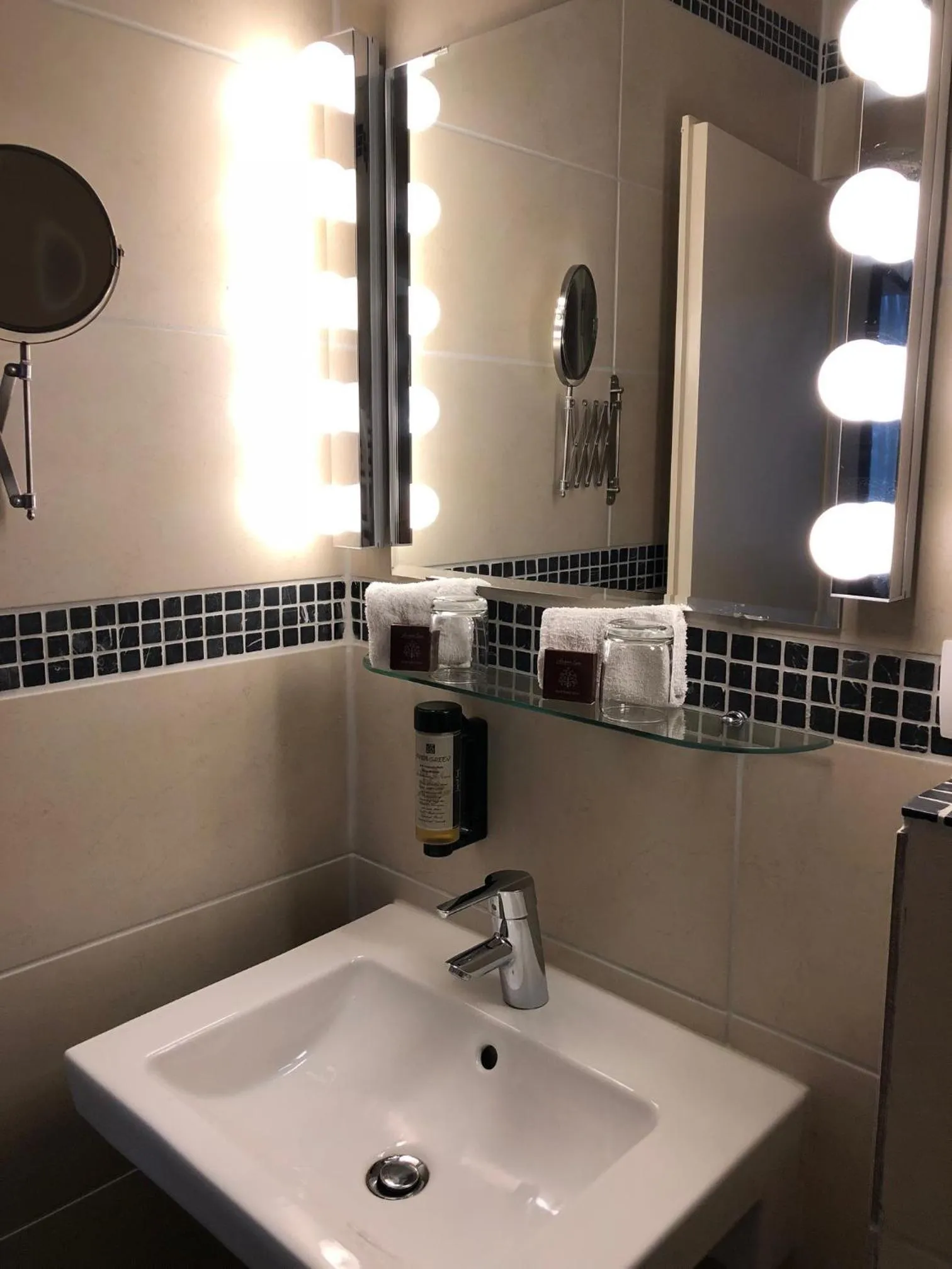 Bathroom in Hotel Corsten