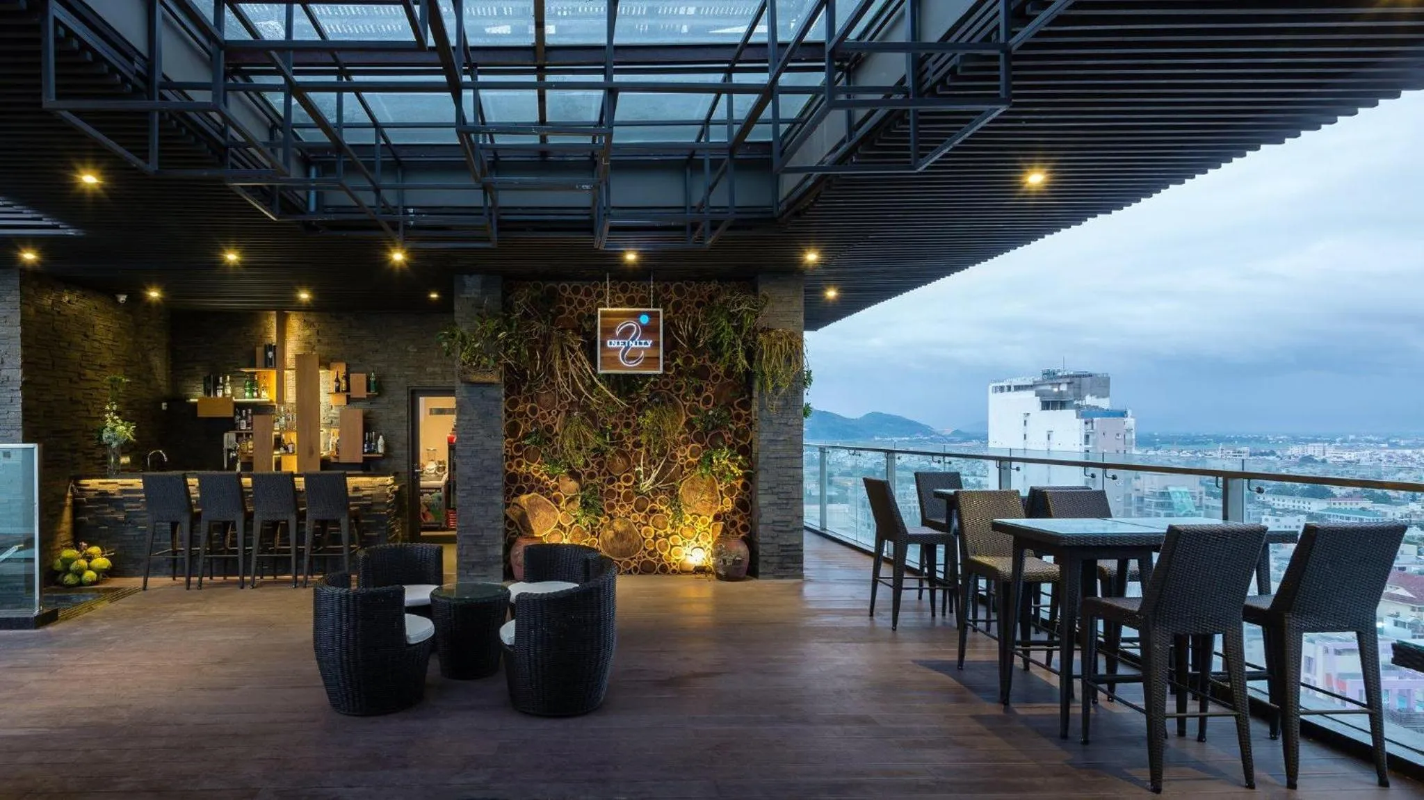 Restaurant/places to eat in Alana Nha Trang Beach Hotel