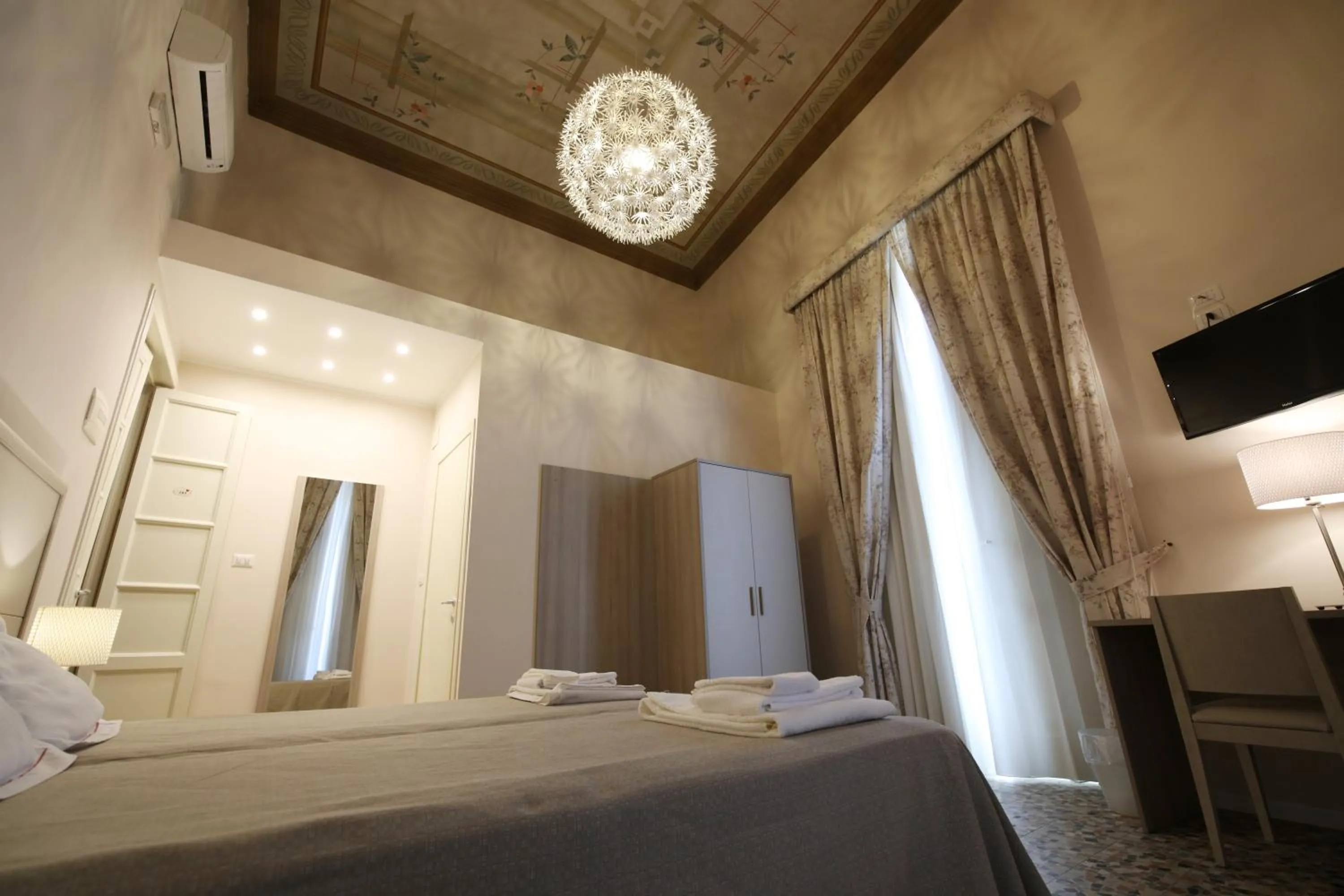 B&B Elios Rooms