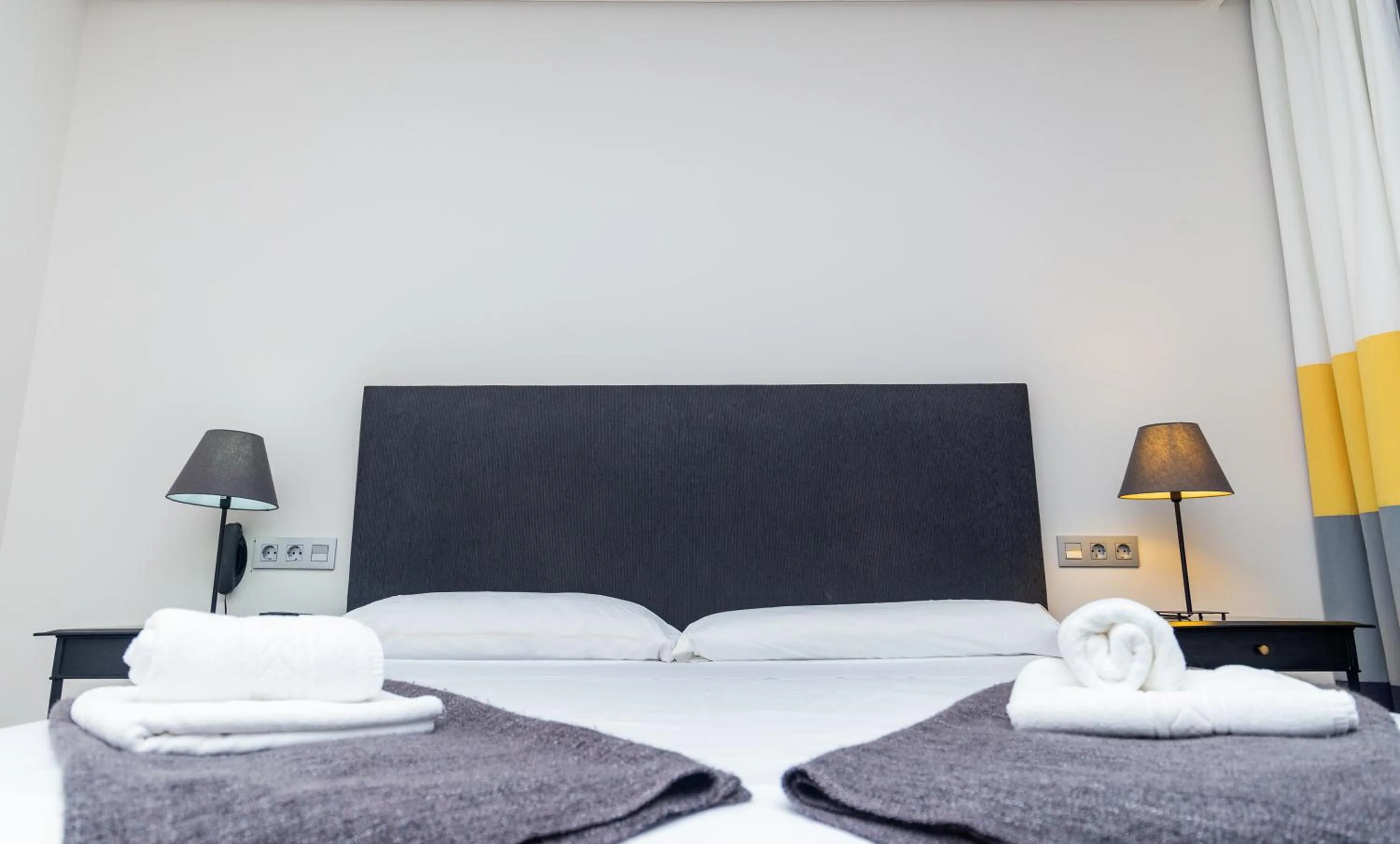 Bed in Royal Tennis Club