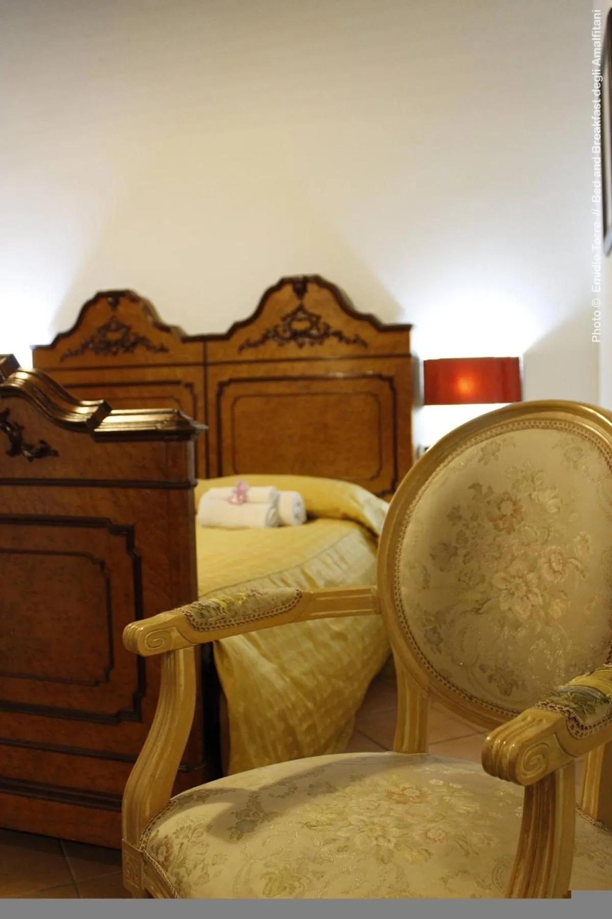 Photo of the whole room in B&B degli Amalfitani