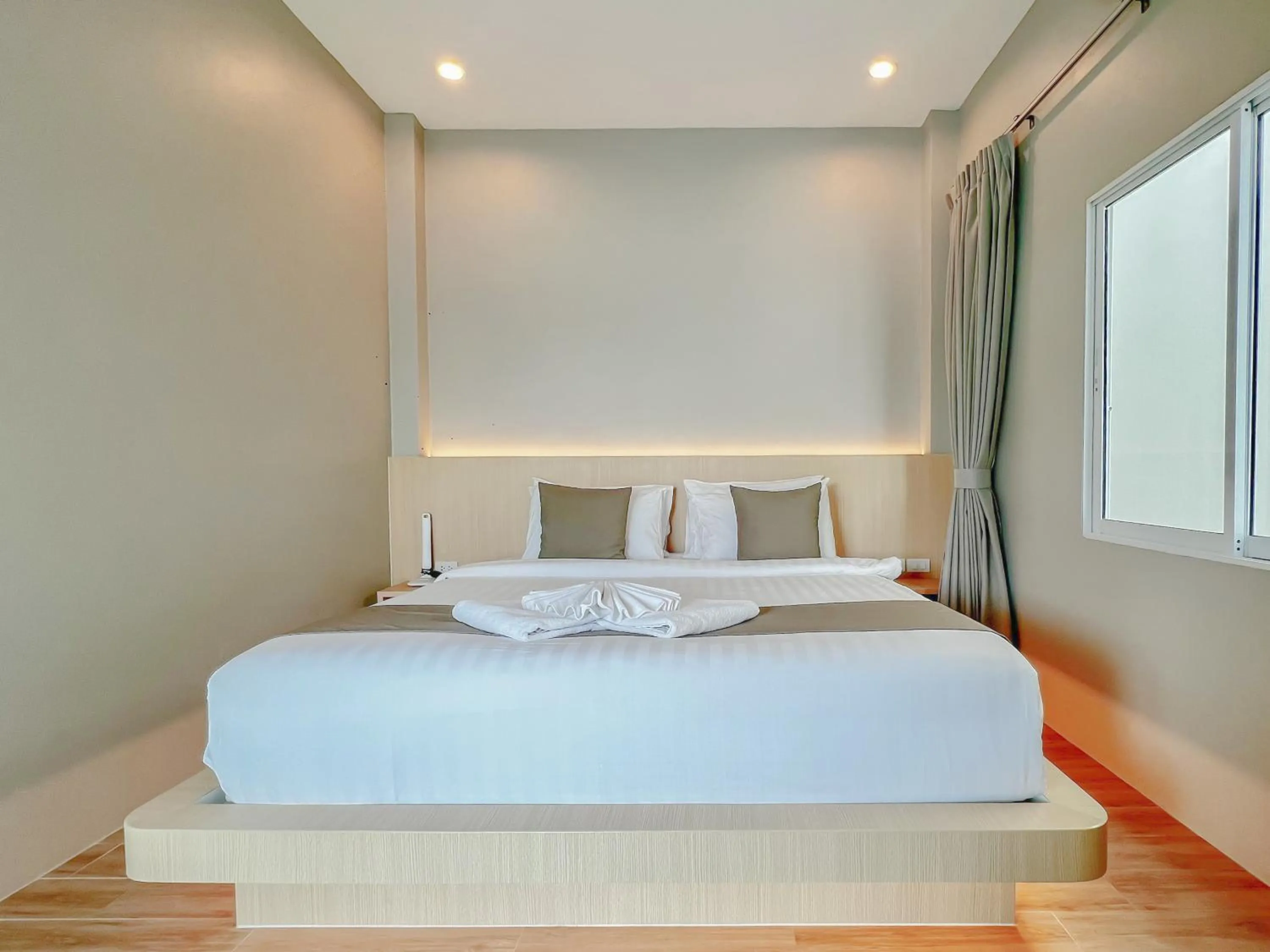 Bed in Baan Tah On The Sea