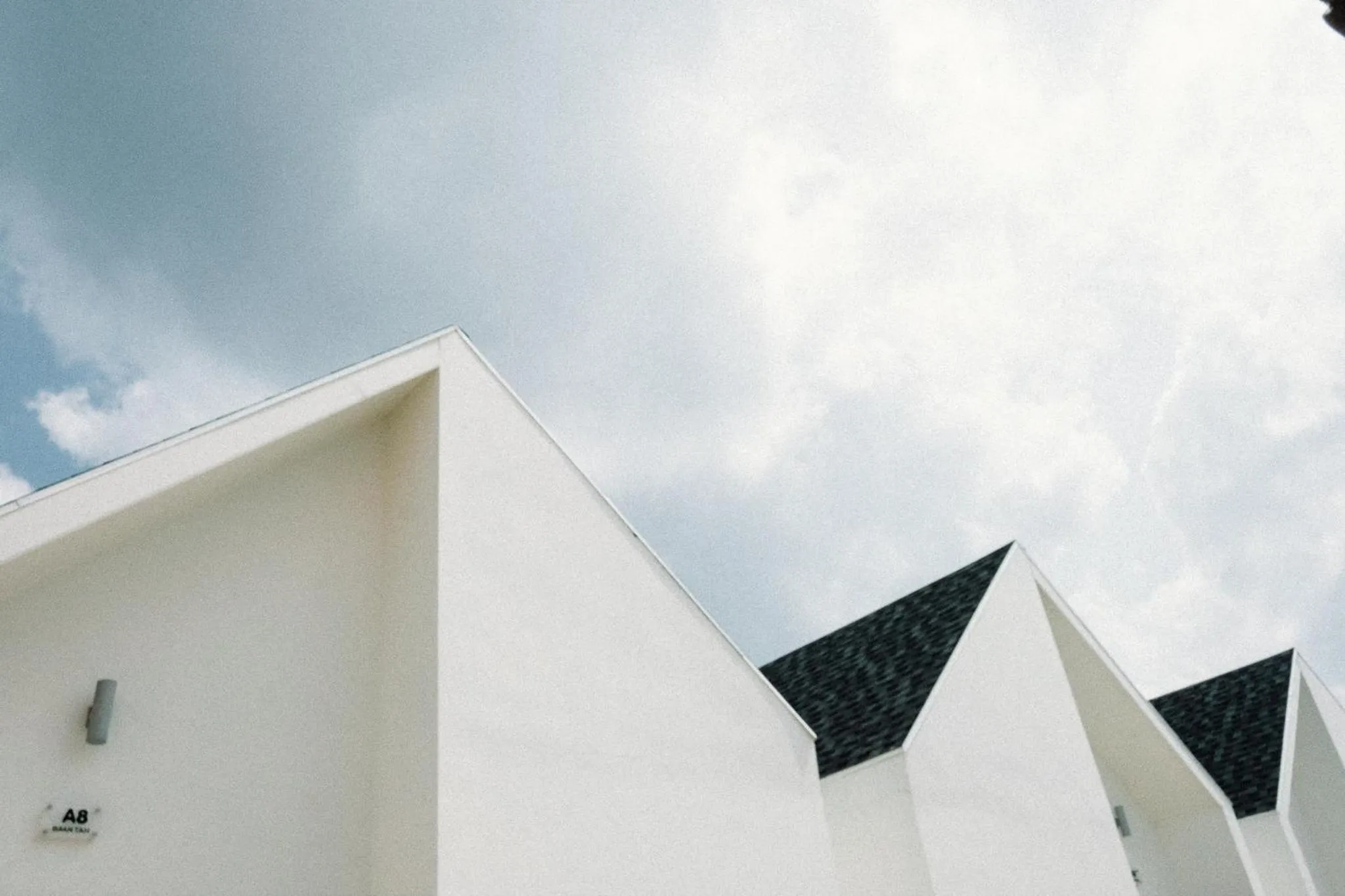 Facade/entrance in Baan Tah On The Sea