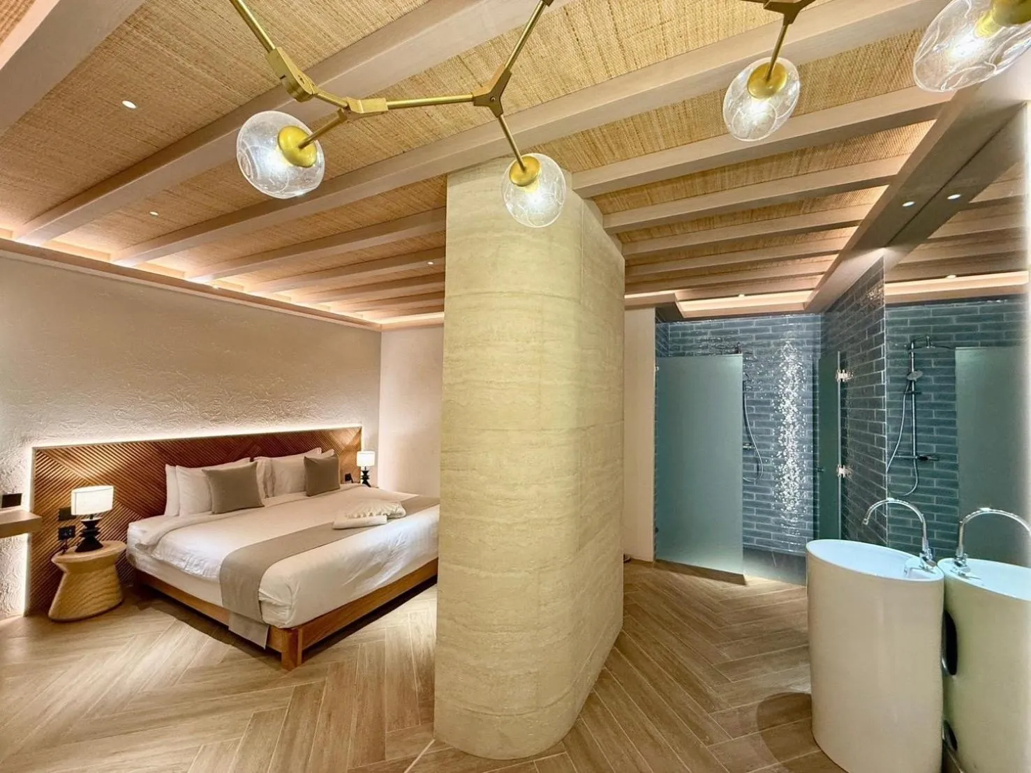 Shower, Bed in Baan Tah On The Sea