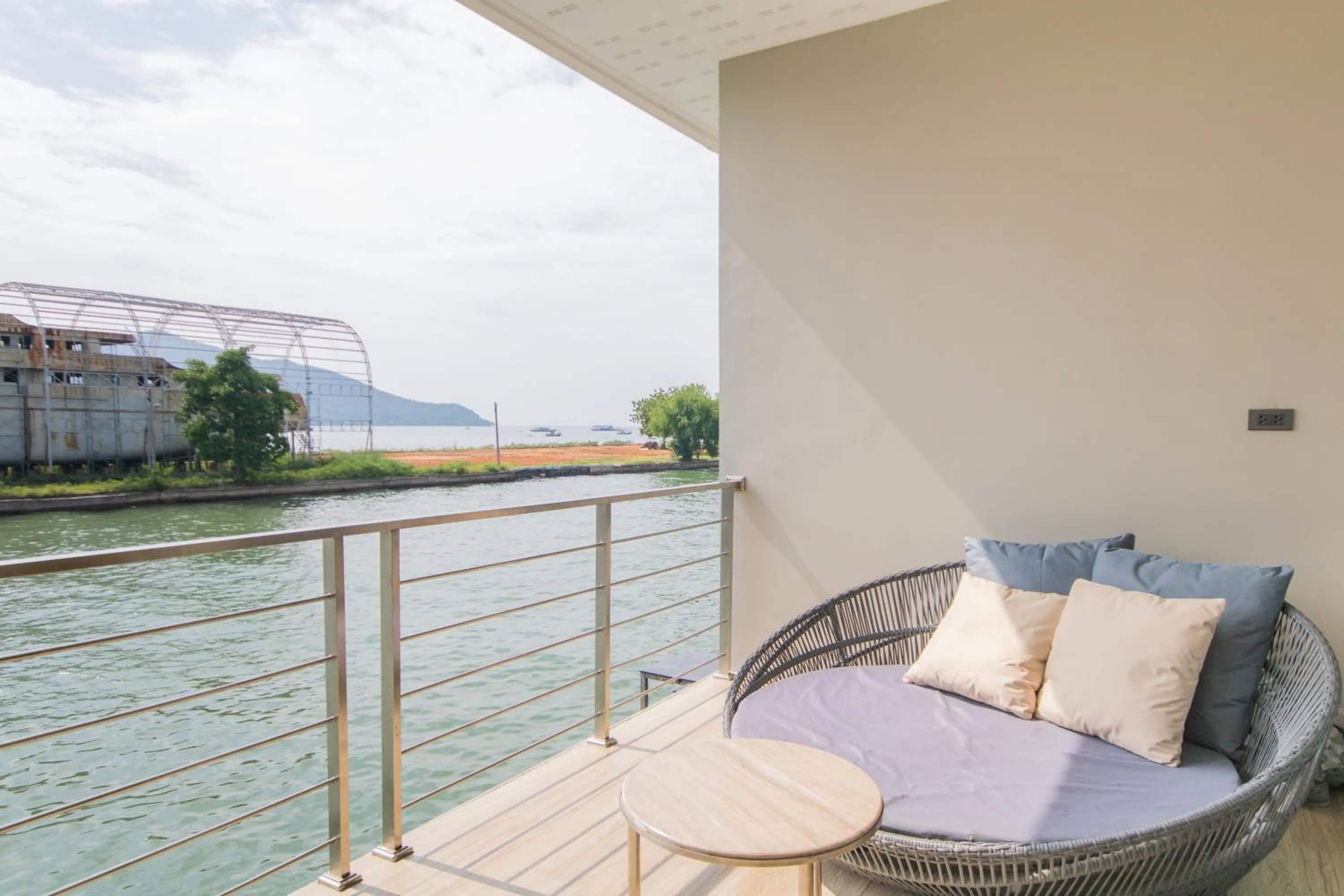 Seating area in Baan Tah On The Sea