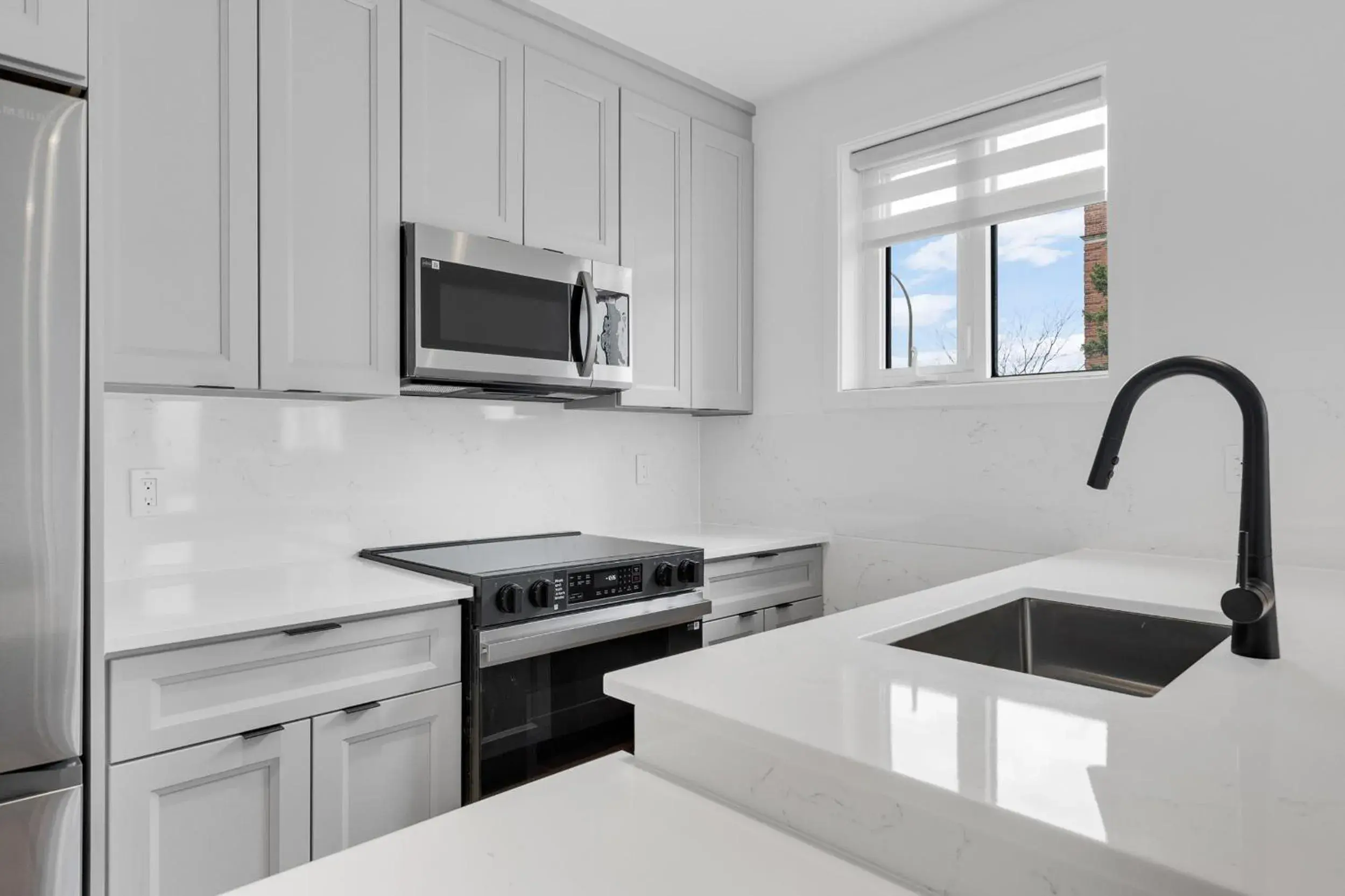 Two-Bedroom Apartment in Le Victoria Midtown Mtl Two-Bedroom Apartment in Le Victoria Midtown Mtl
