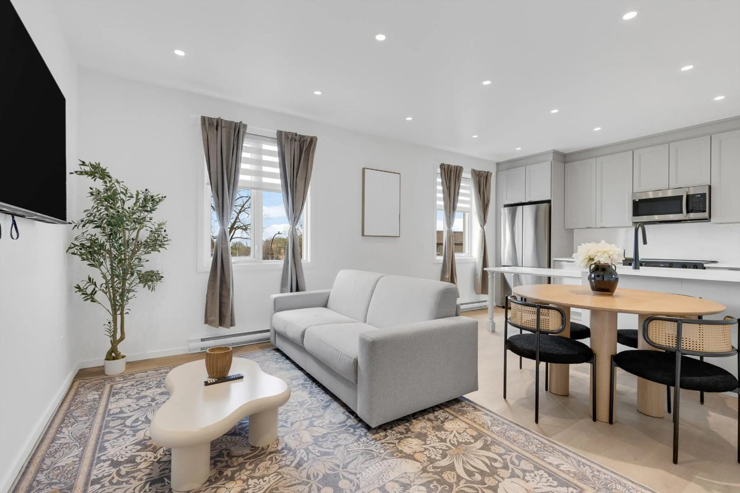 Le Victoria Midtown Mtl