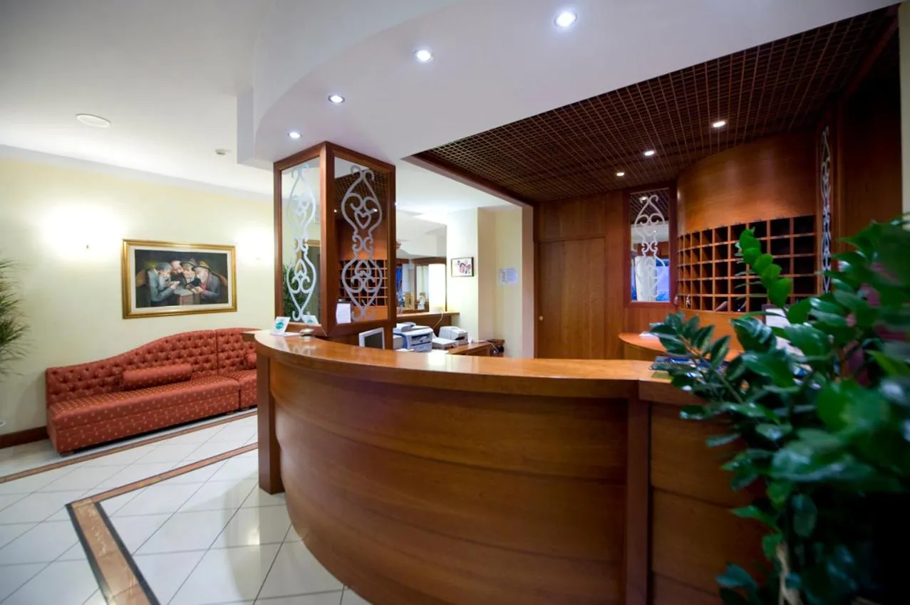Lobby or reception in Hotel Astoria - 3stelle S