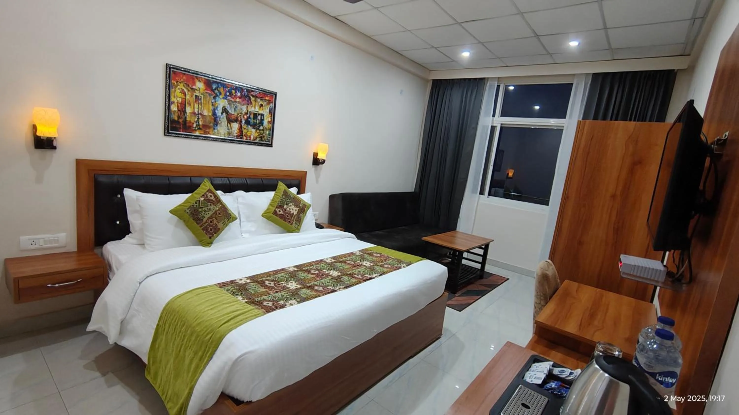 Bedroom, Bed in Ai 360 Degree Hotel Lansdowne