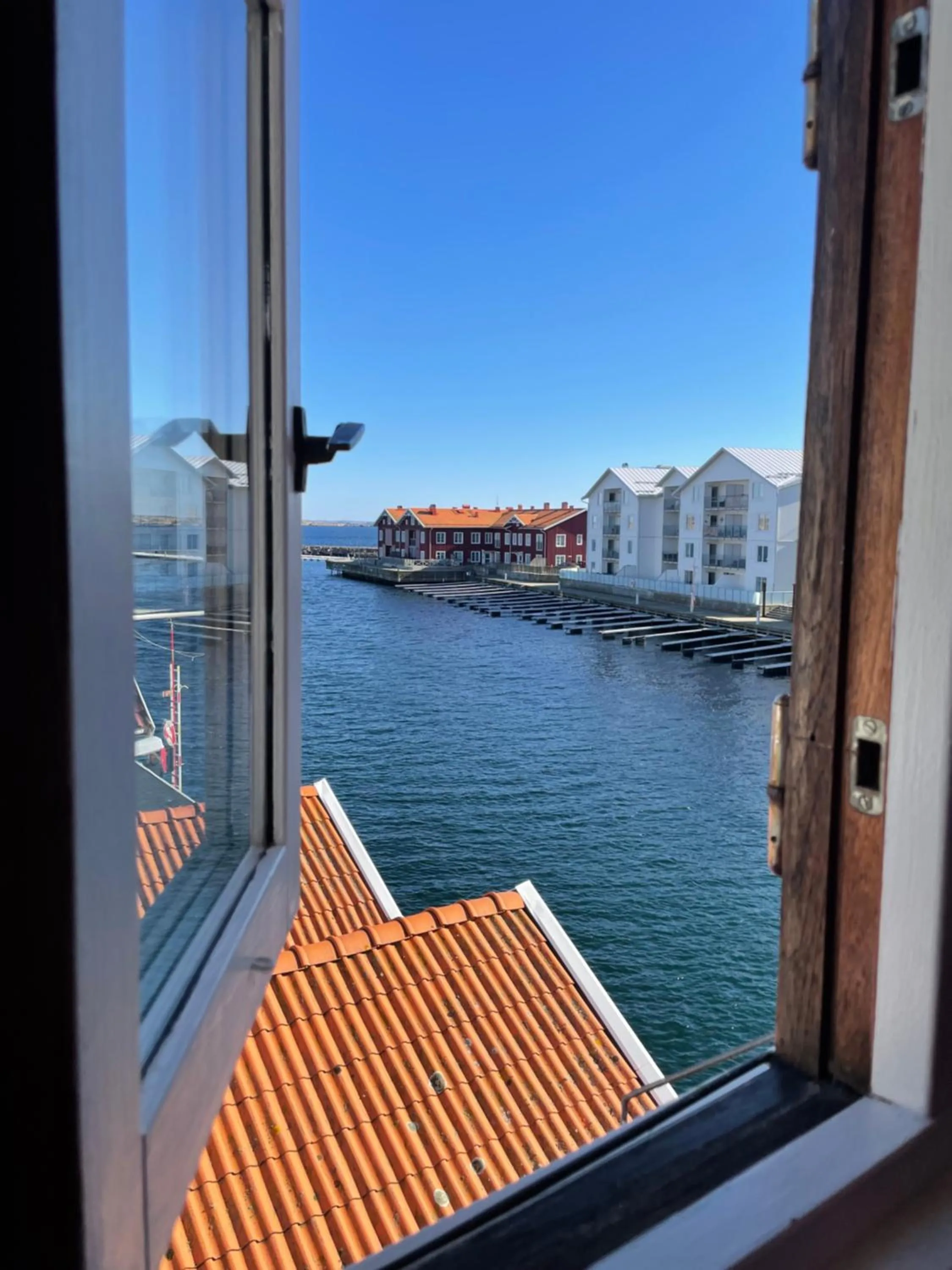 Double Room with Balcony and Shared Bathroom in Pensionat bryggan