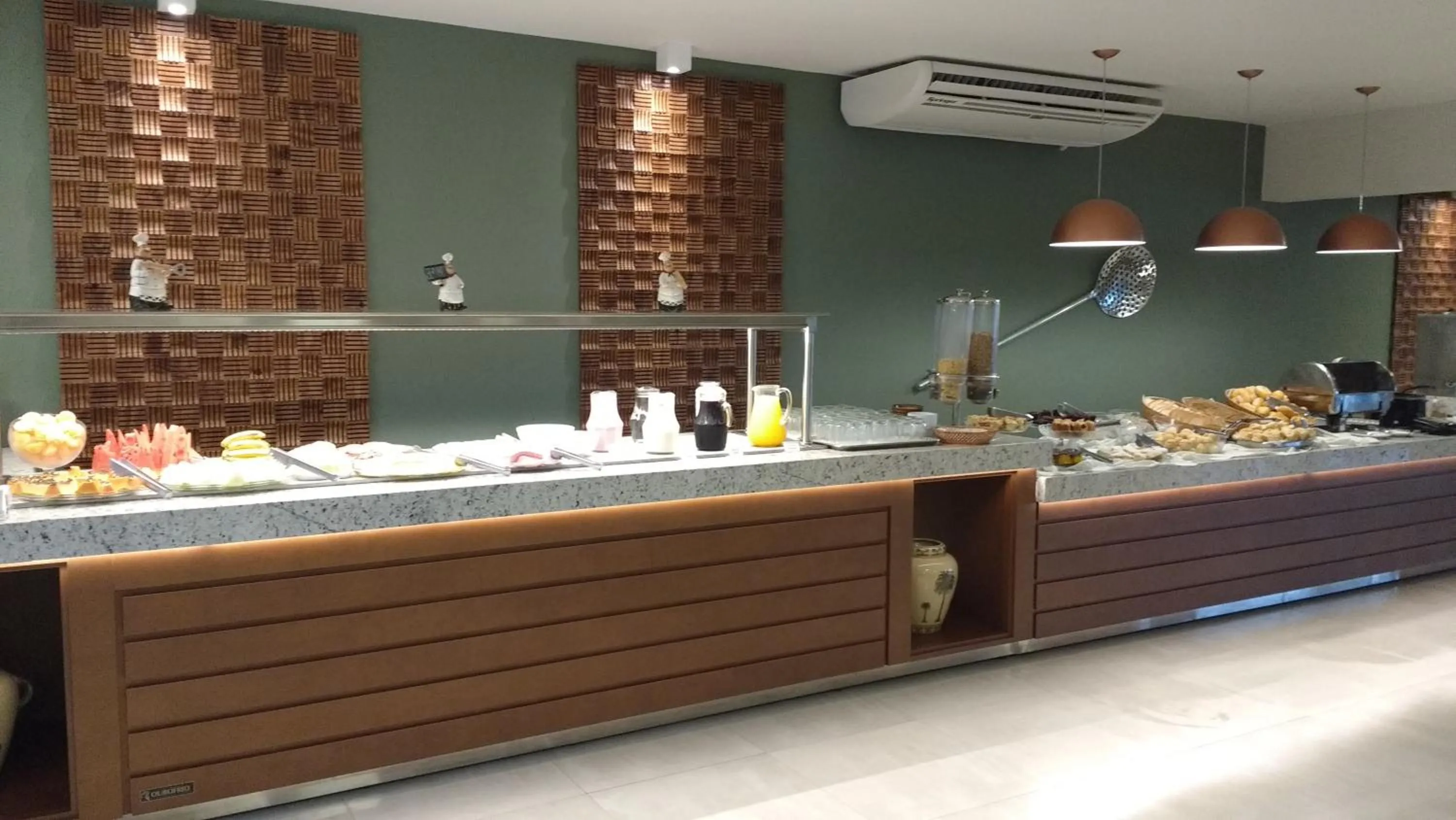 Restaurant/places to eat in Kaakupe Praia Hotel