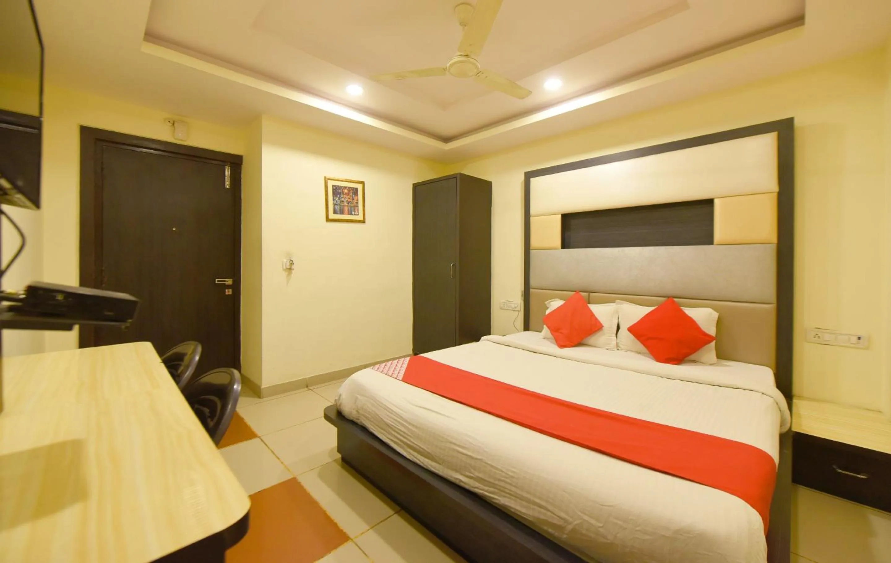 Bedroom, Bed in Collection O Tip Top