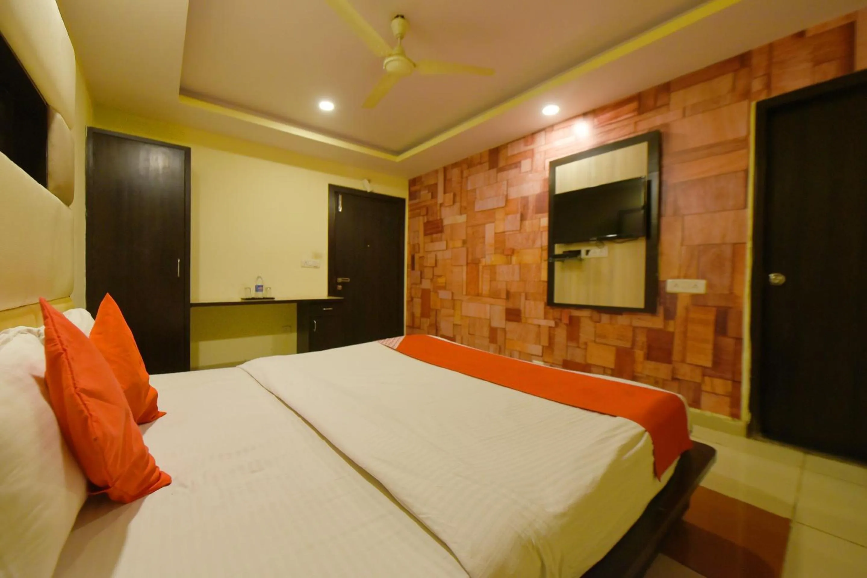 Bedroom, Bed in Collection O Tip Top