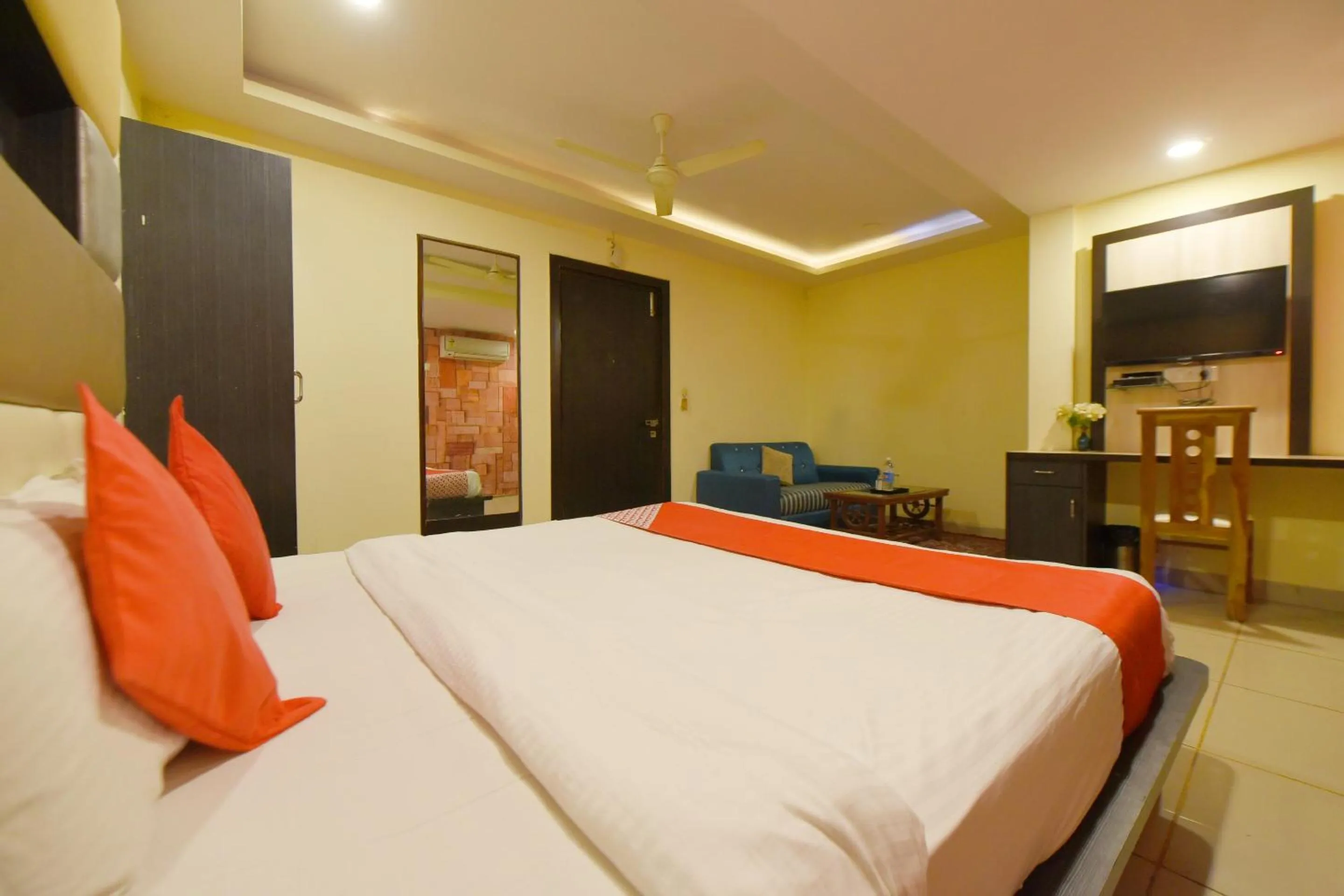 Bedroom, Bed in Collection O Tip Top