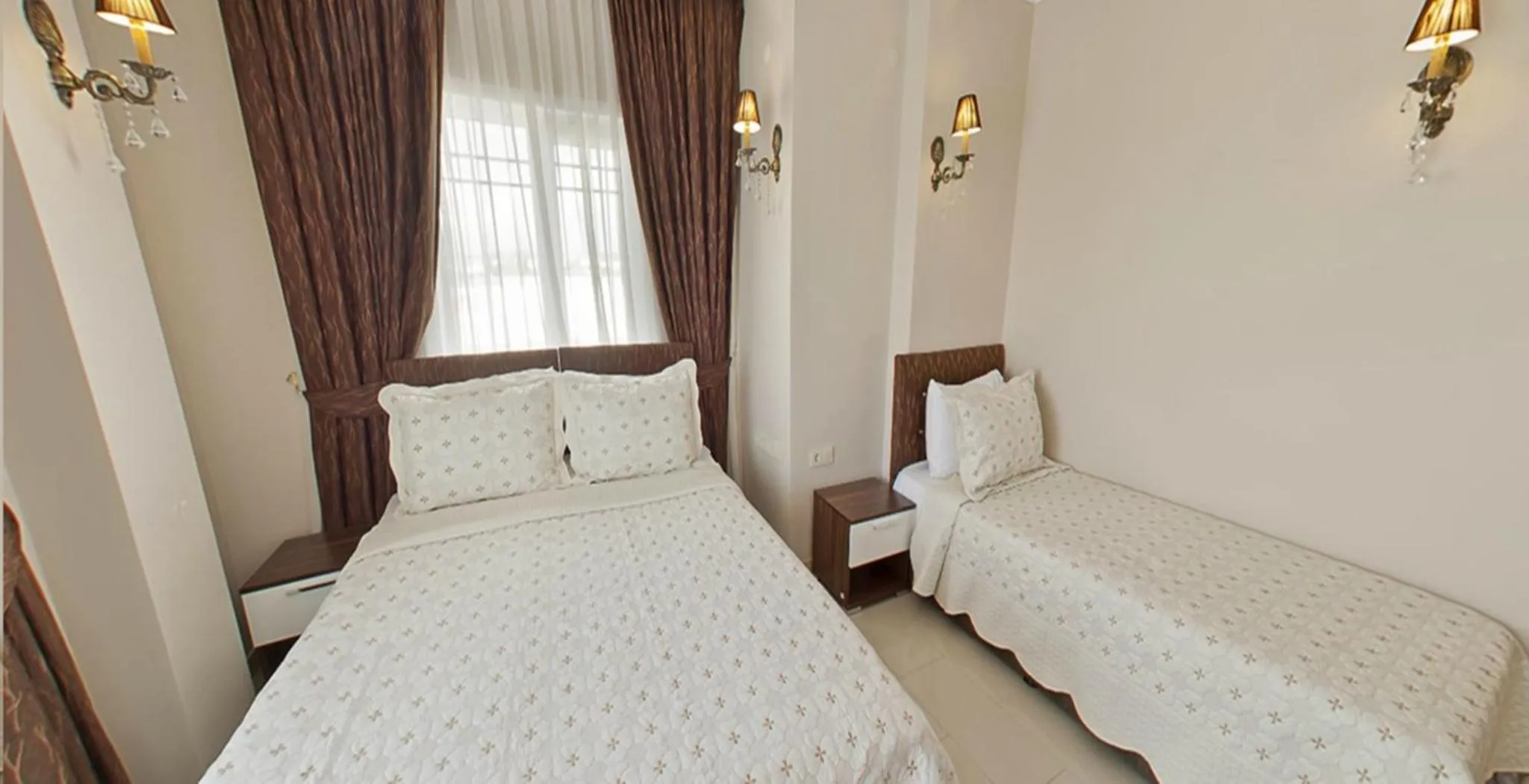 Day, Bed in Geyi̇kli̇ Sunshi̇ne Hotel