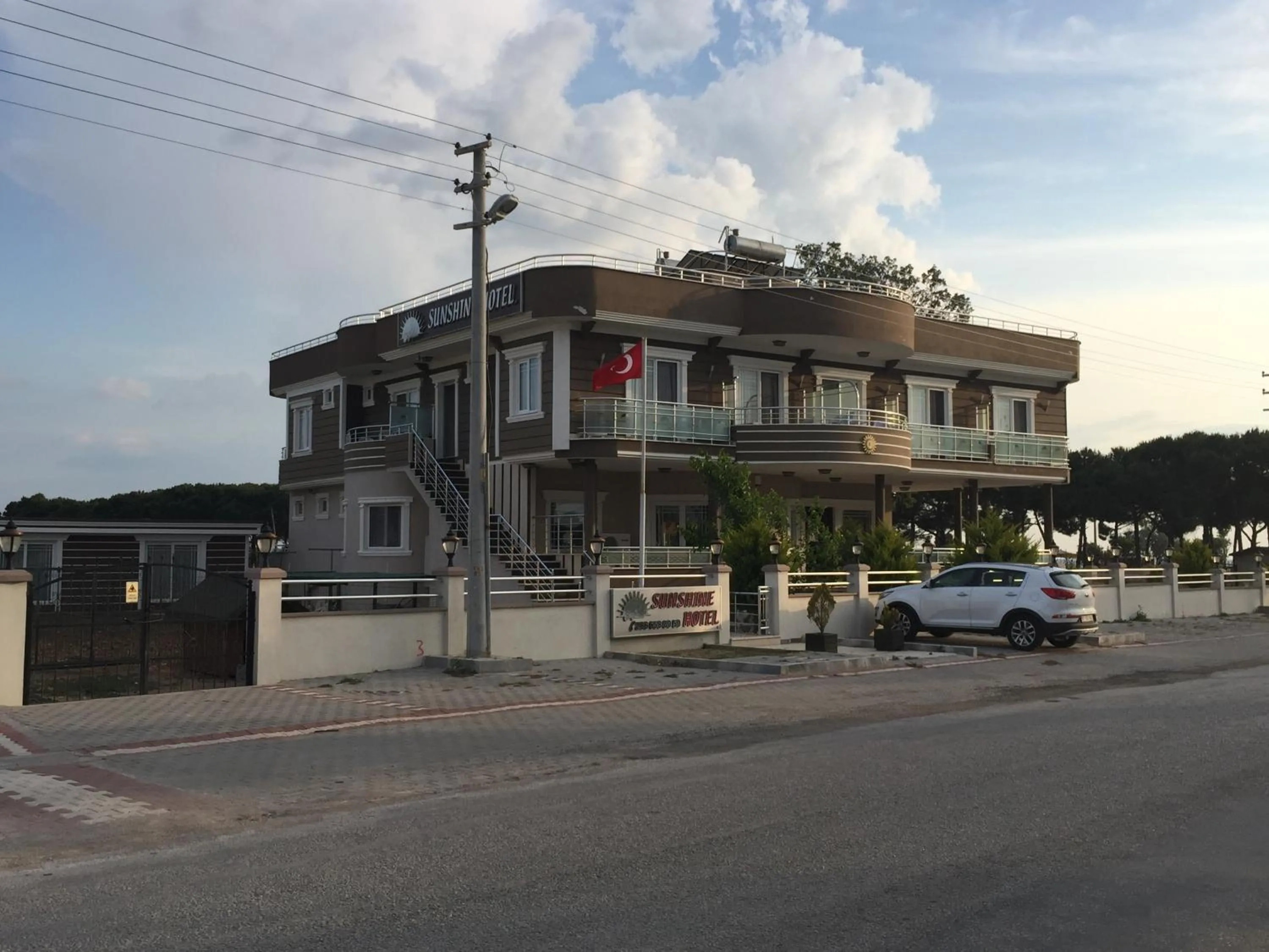 Facade/entrance in Geyi̇kli̇ Sunshi̇ne Hotel