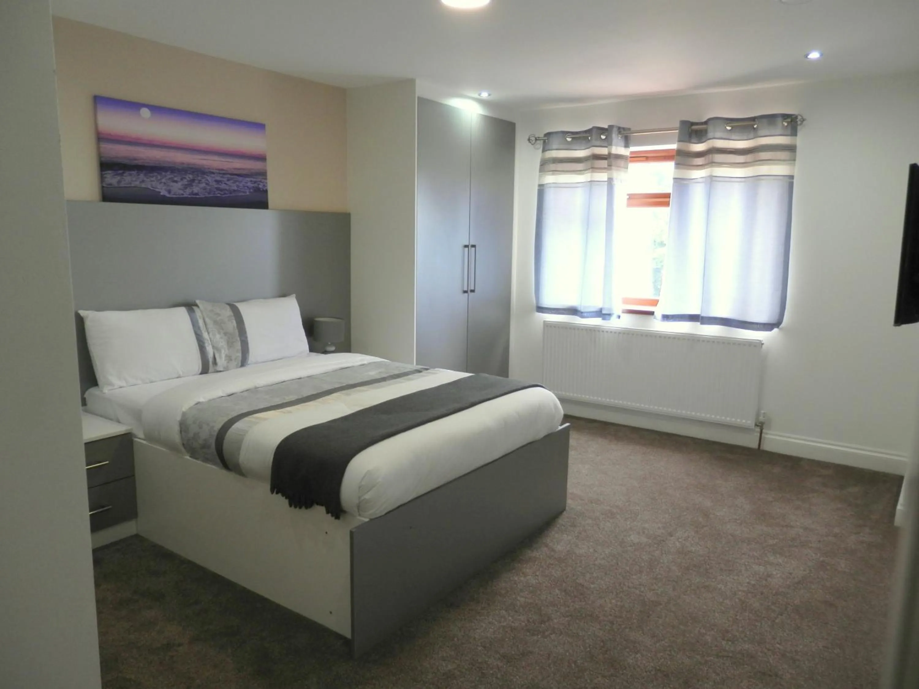 Day, Bed in Heathrow Travellers Hub