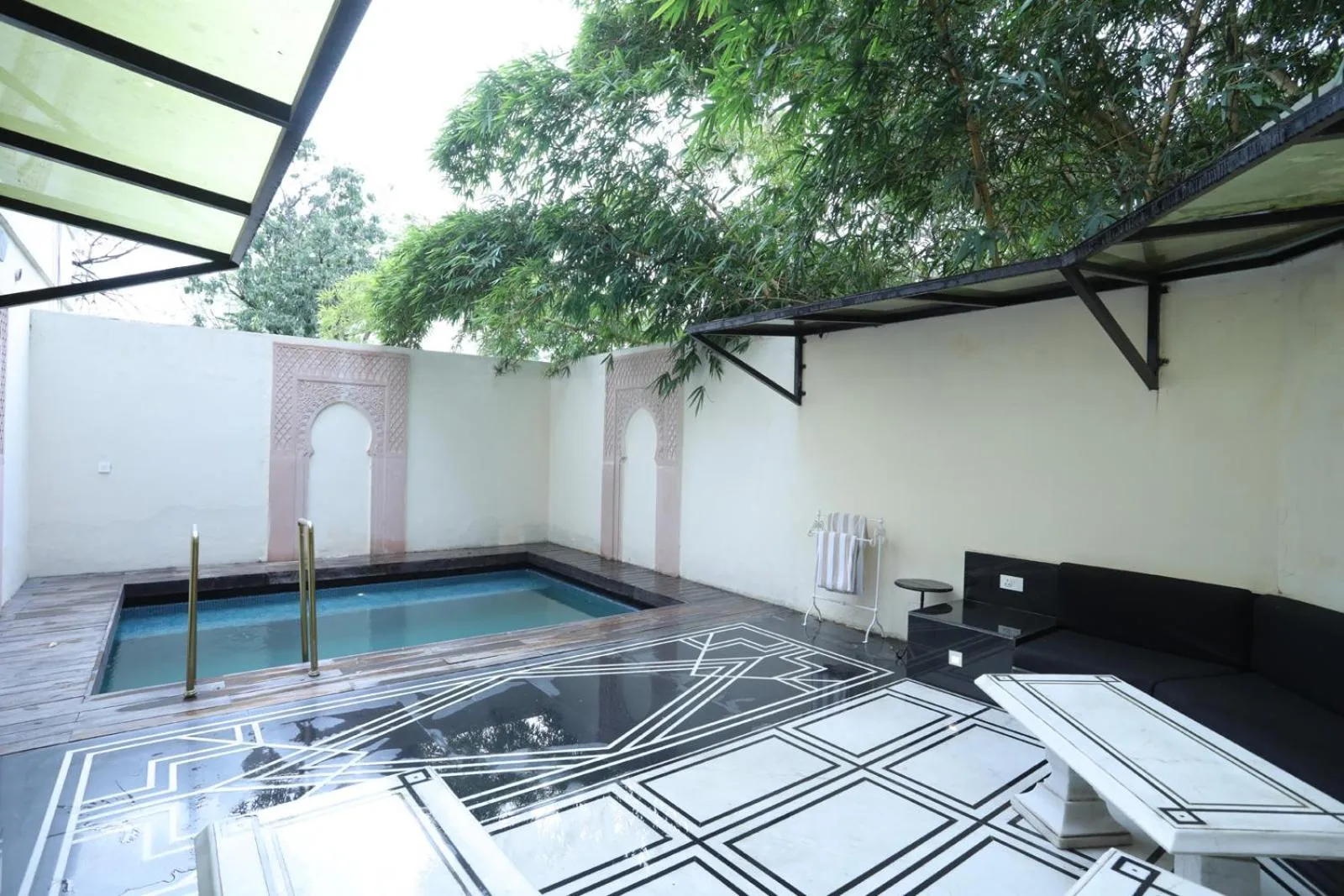 Swimming pool in The Royal Retreat Resort & Spa