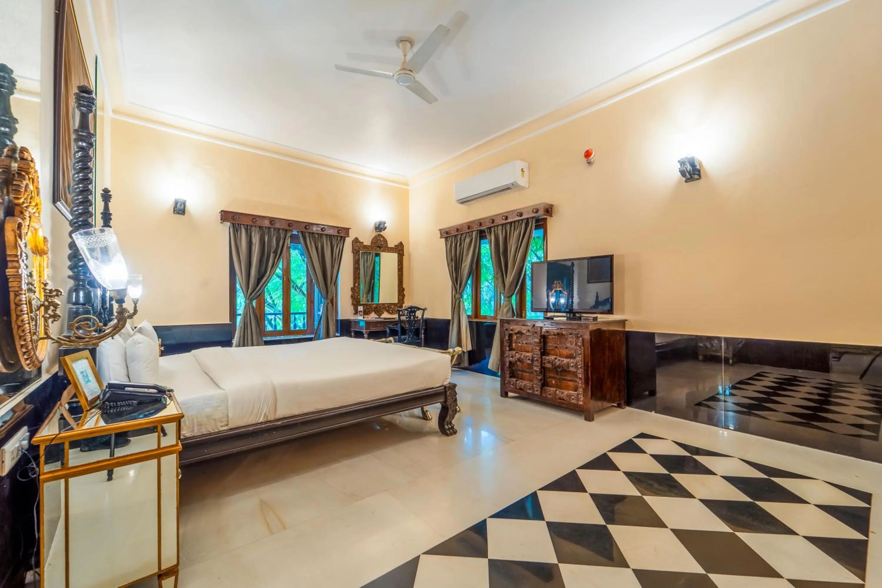 Bedroom, Bed in The Royal Retreat Resort & Spa