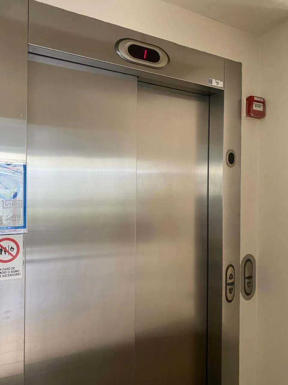 elevator in Hotel Boutique Reyall