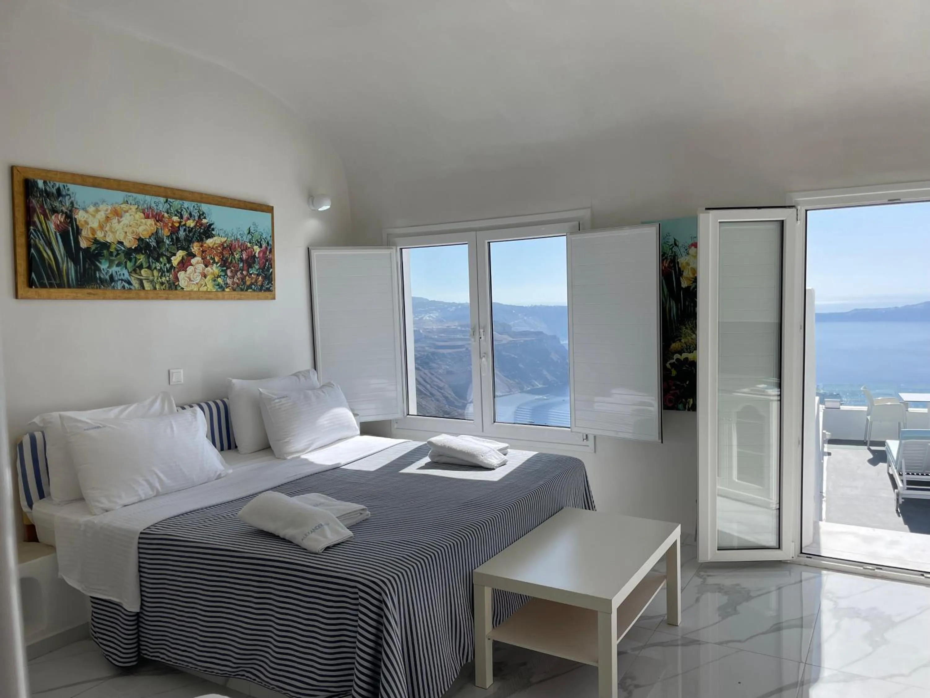 Bed in Alexander Villas