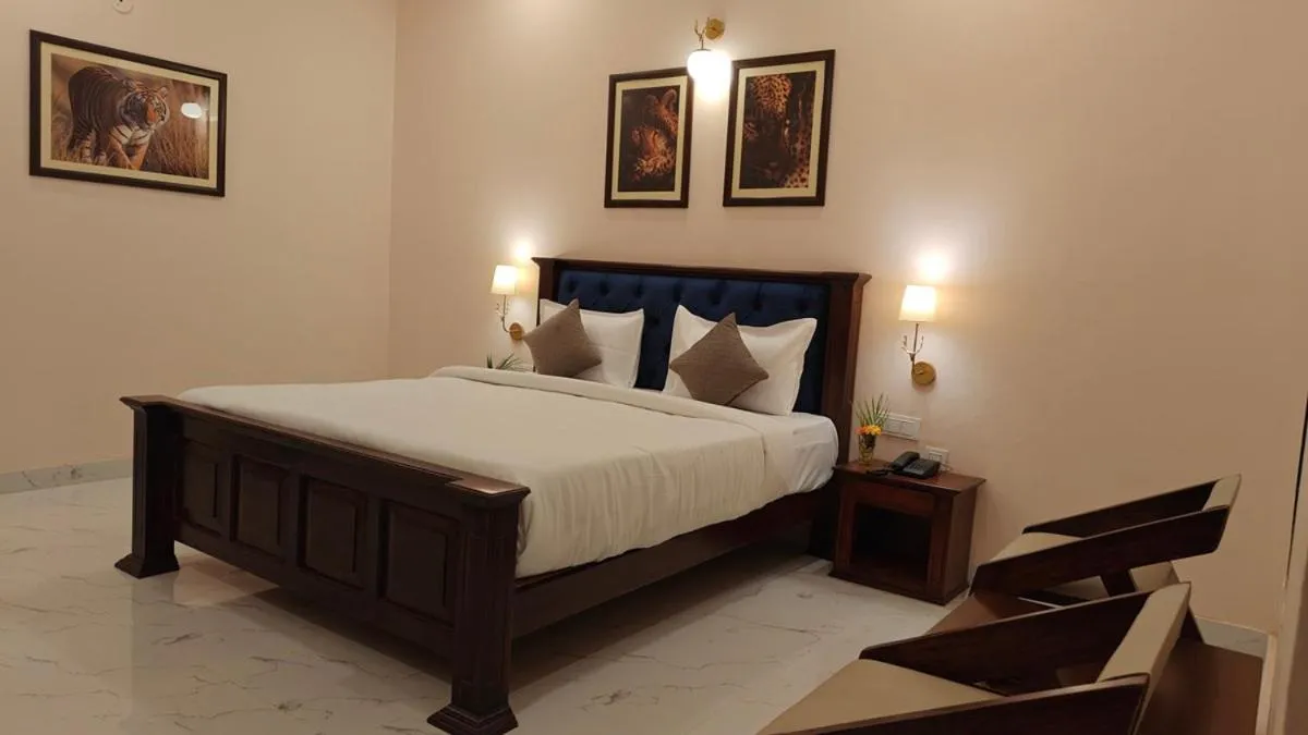 Bed in Sundervan Vilas Ranthambore