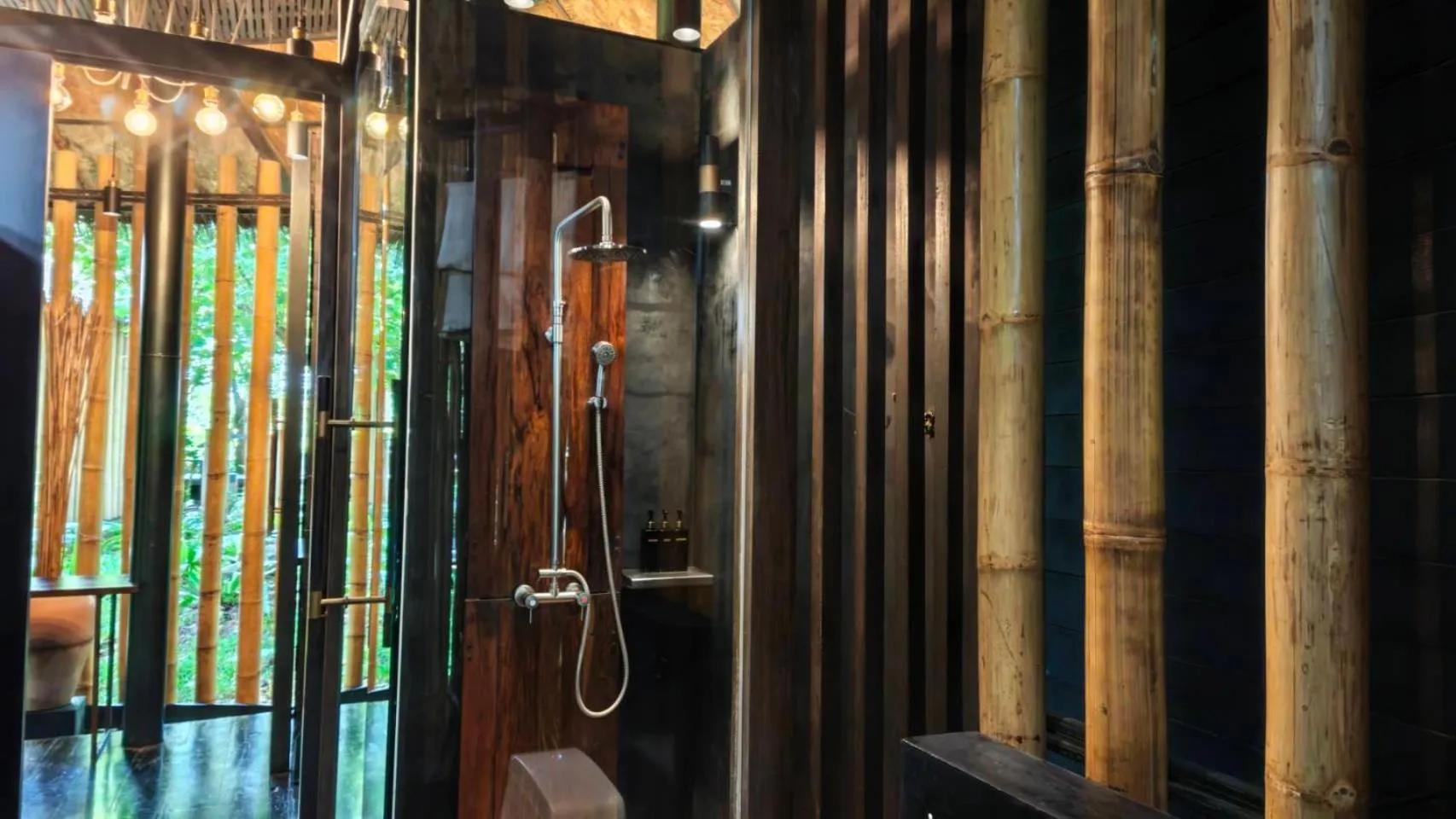 Bathroom in Sanctuary Kanchanaburi