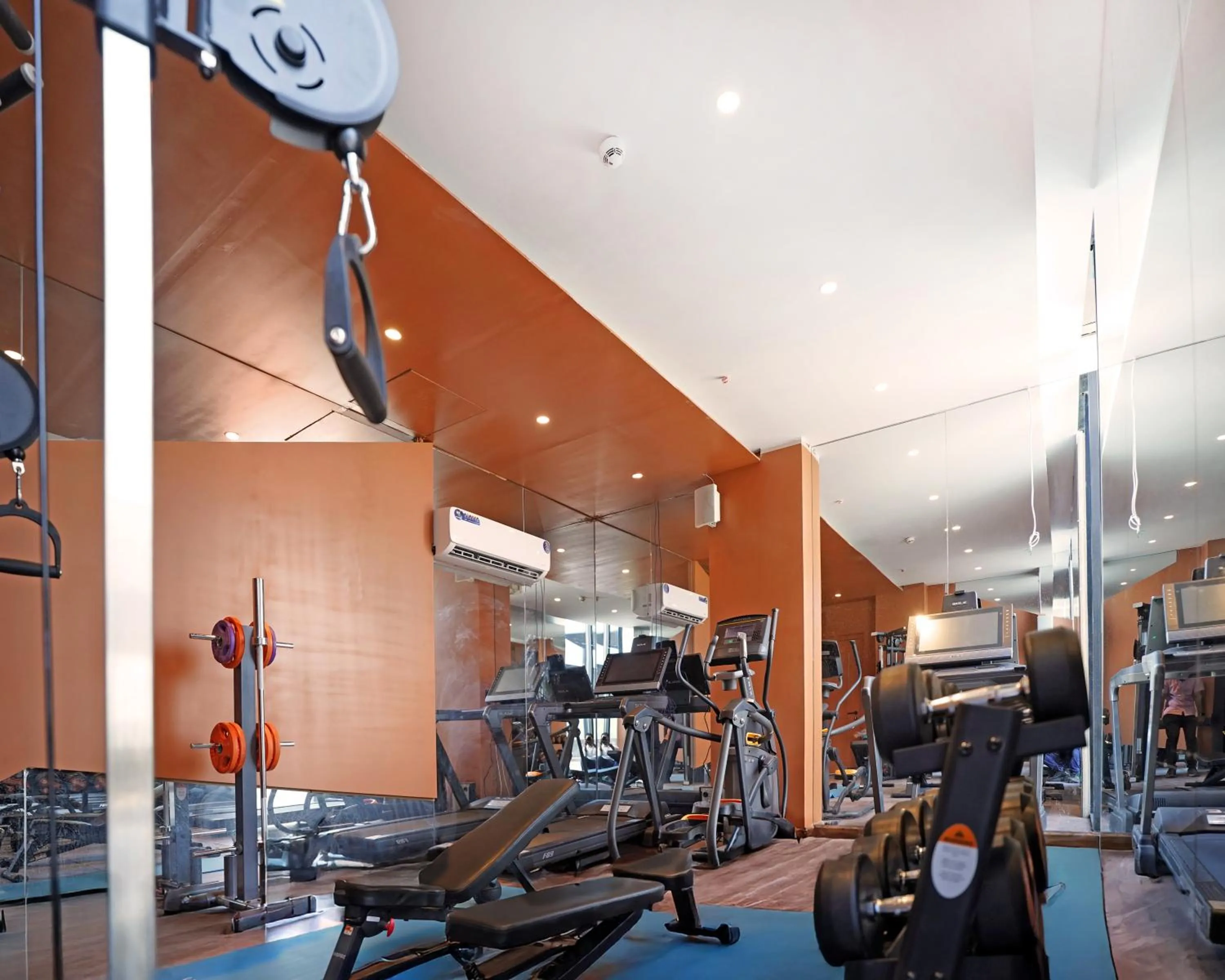Fitness centre/facilities in Ambiance Boutique Art Hotel Islamabad