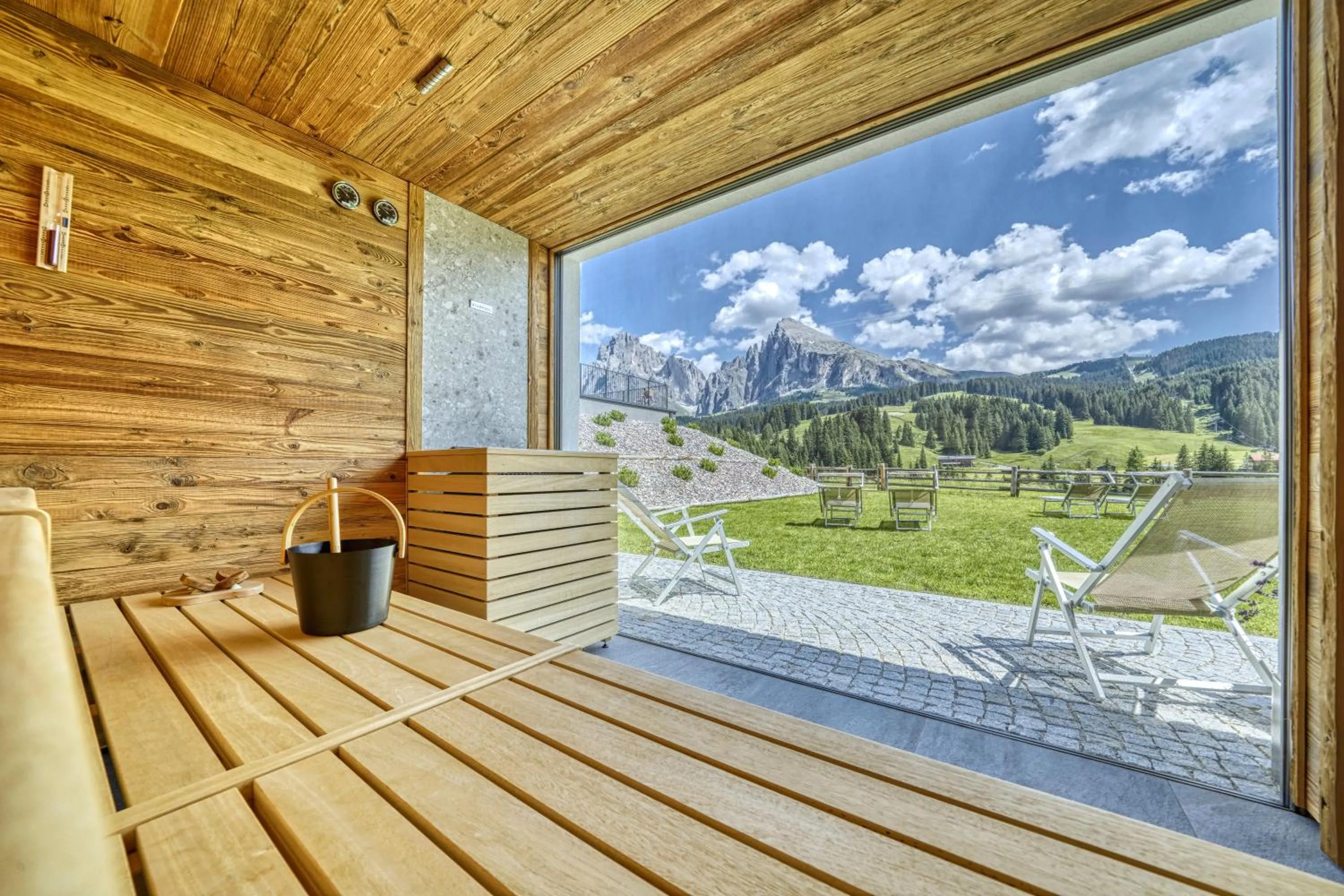 Sauna in Brunelle Seiser Alm Lodge