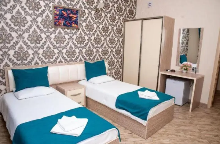 Bed in Sebail Inn Hotel Badamdar and Shah Hostel