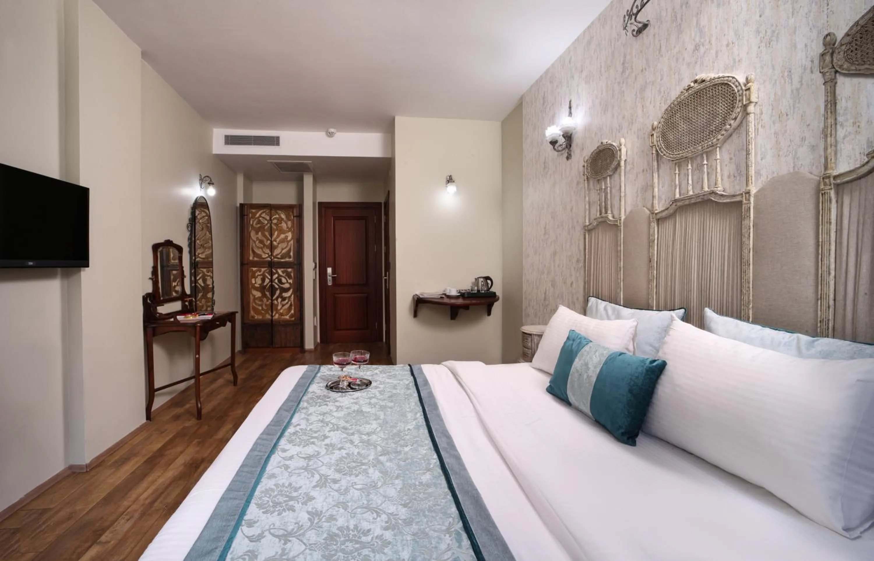 Bed in Oriella Hotel - Istanbul Taksim