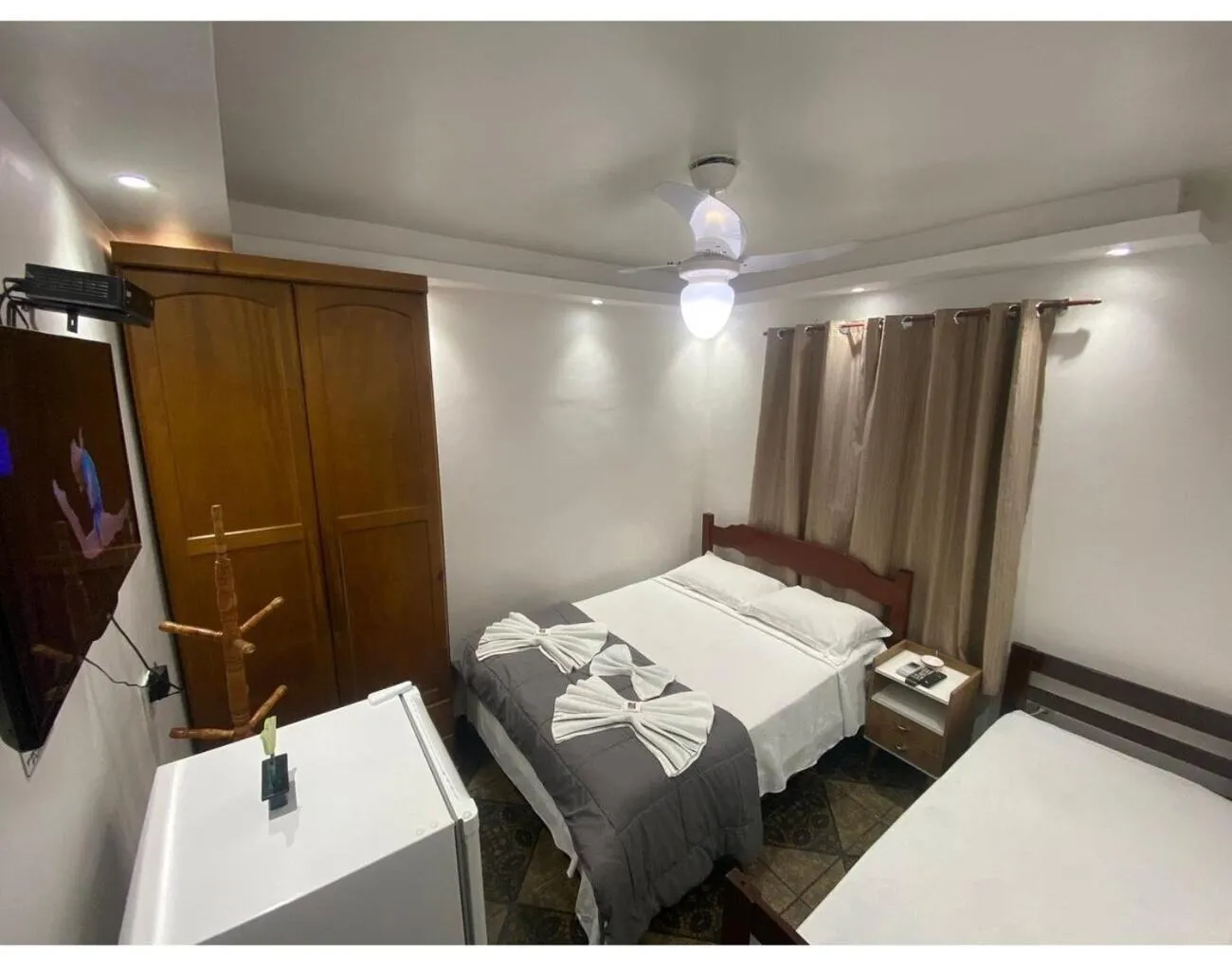 Property building, Bed in Pousada Ninho da Coruja