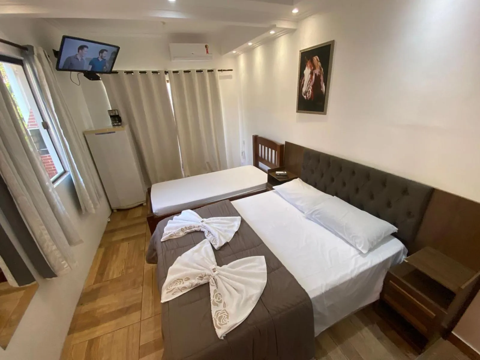 Property building, Bed in Pousada Ninho da Coruja