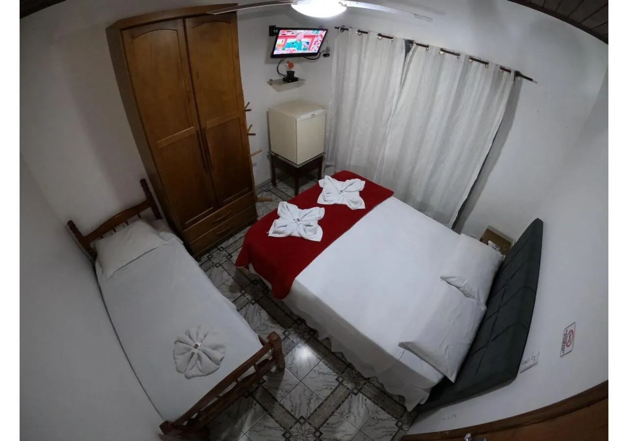 Property building, Bed in Pousada Ninho da Coruja
