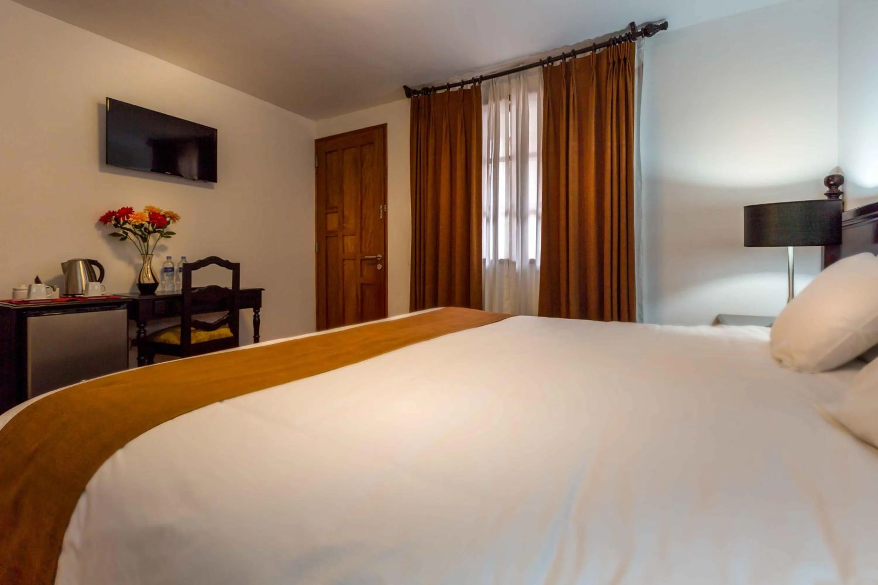 Bedroom, Bed in Illa Hotel