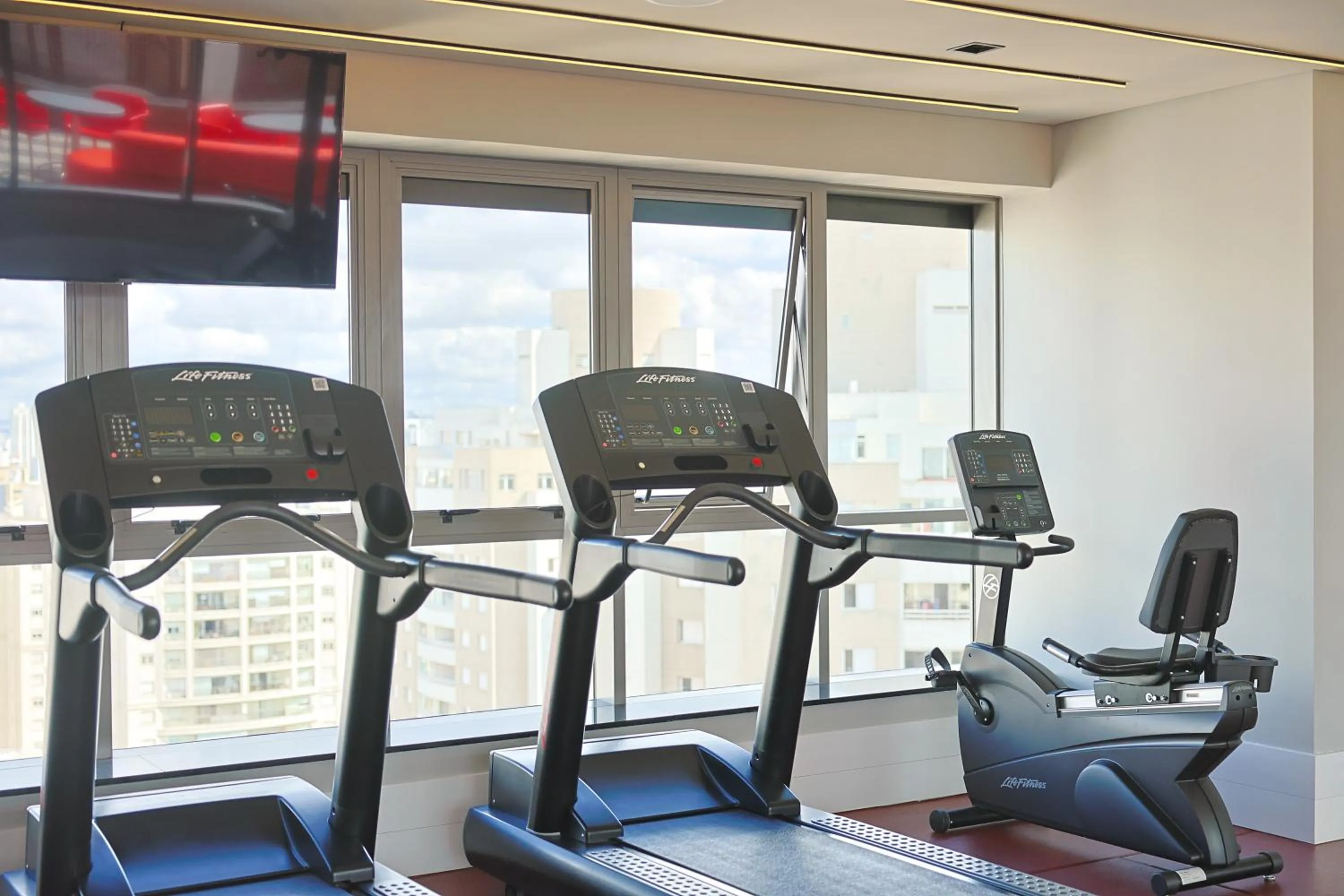 Fitness centre/facilities in Radisson RED Ibirapuera