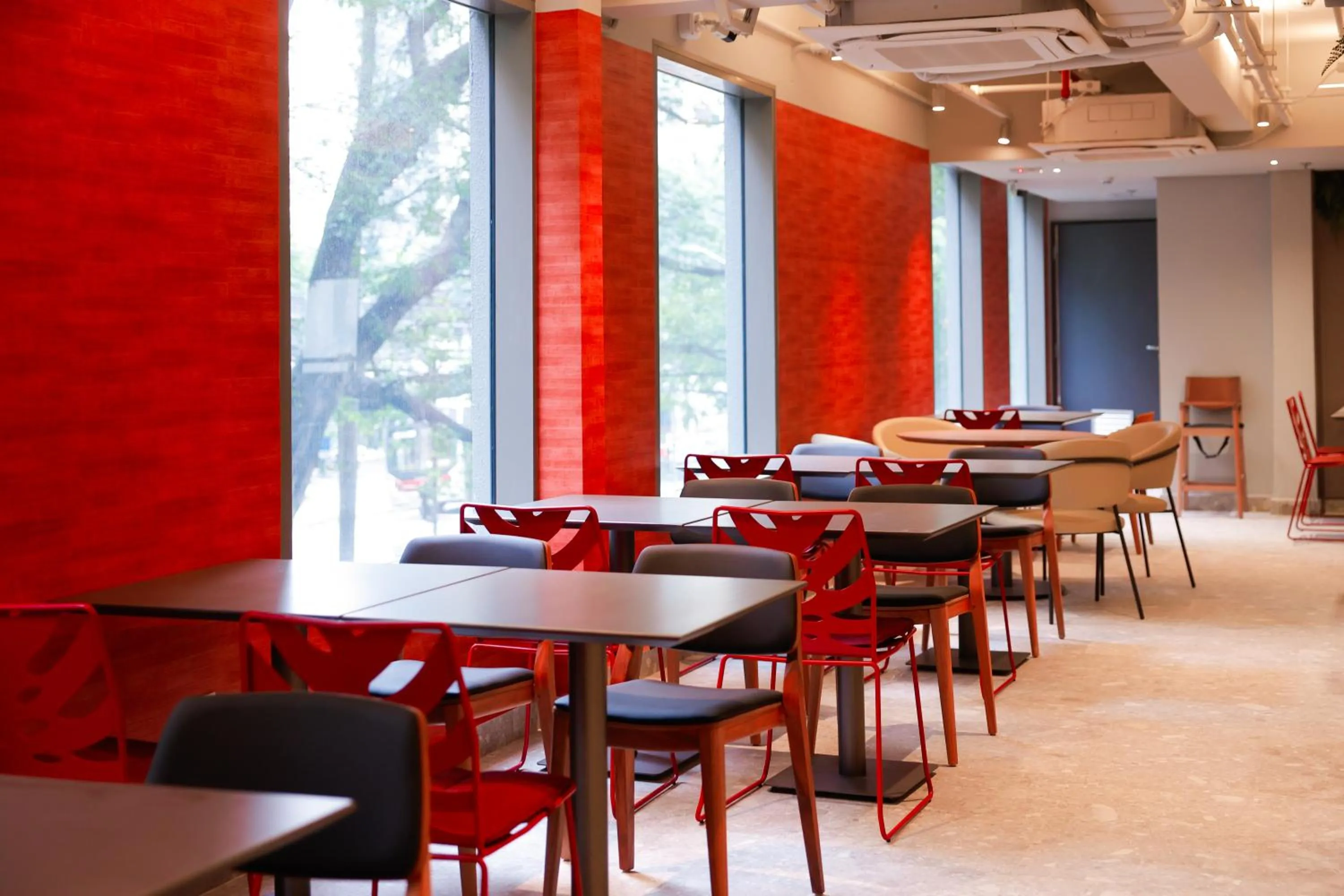Restaurant/places to eat in Radisson RED Ibirapuera