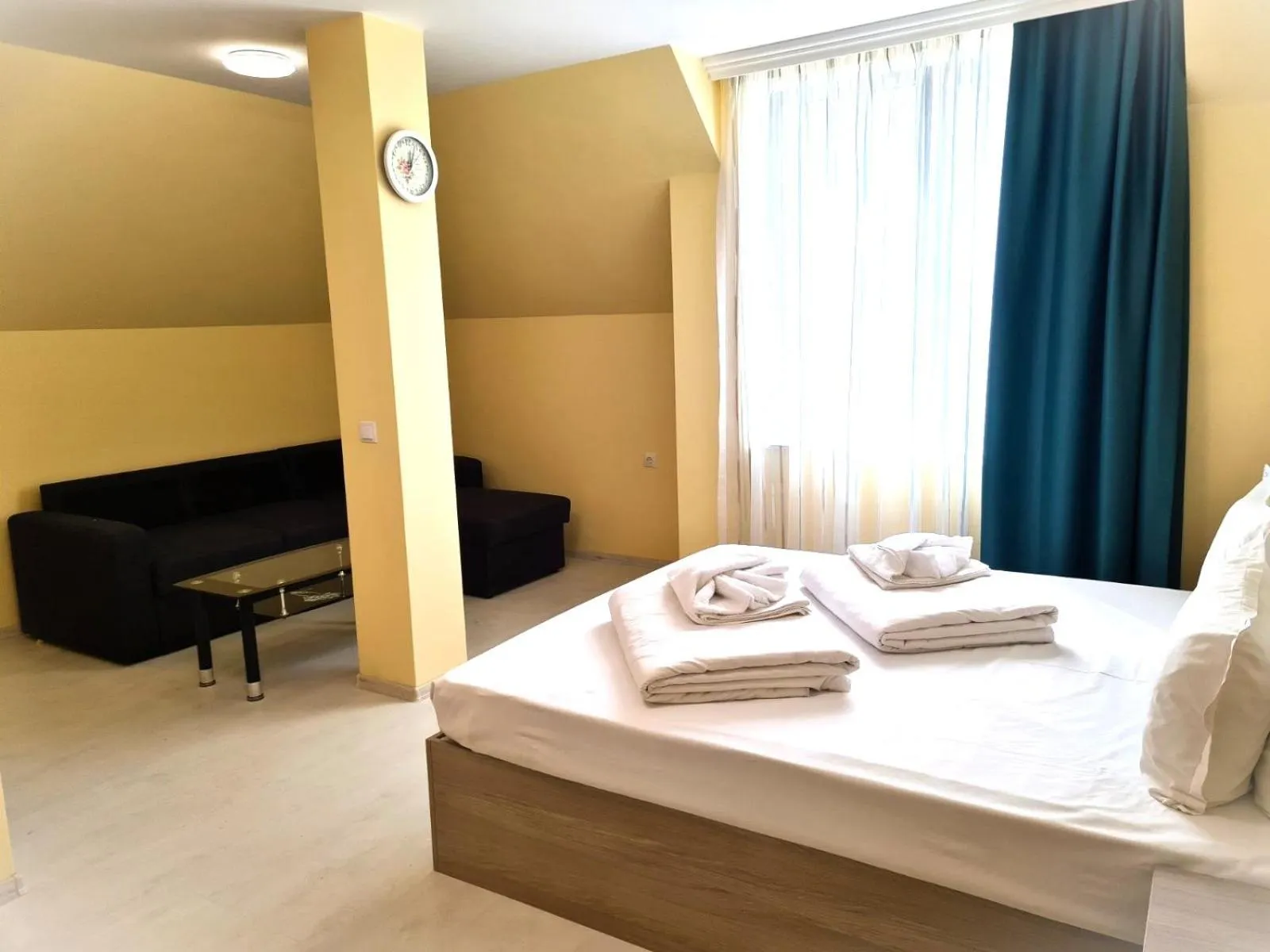 Bed in APART-HOTEL Stamopolu Lux с изглед към морето