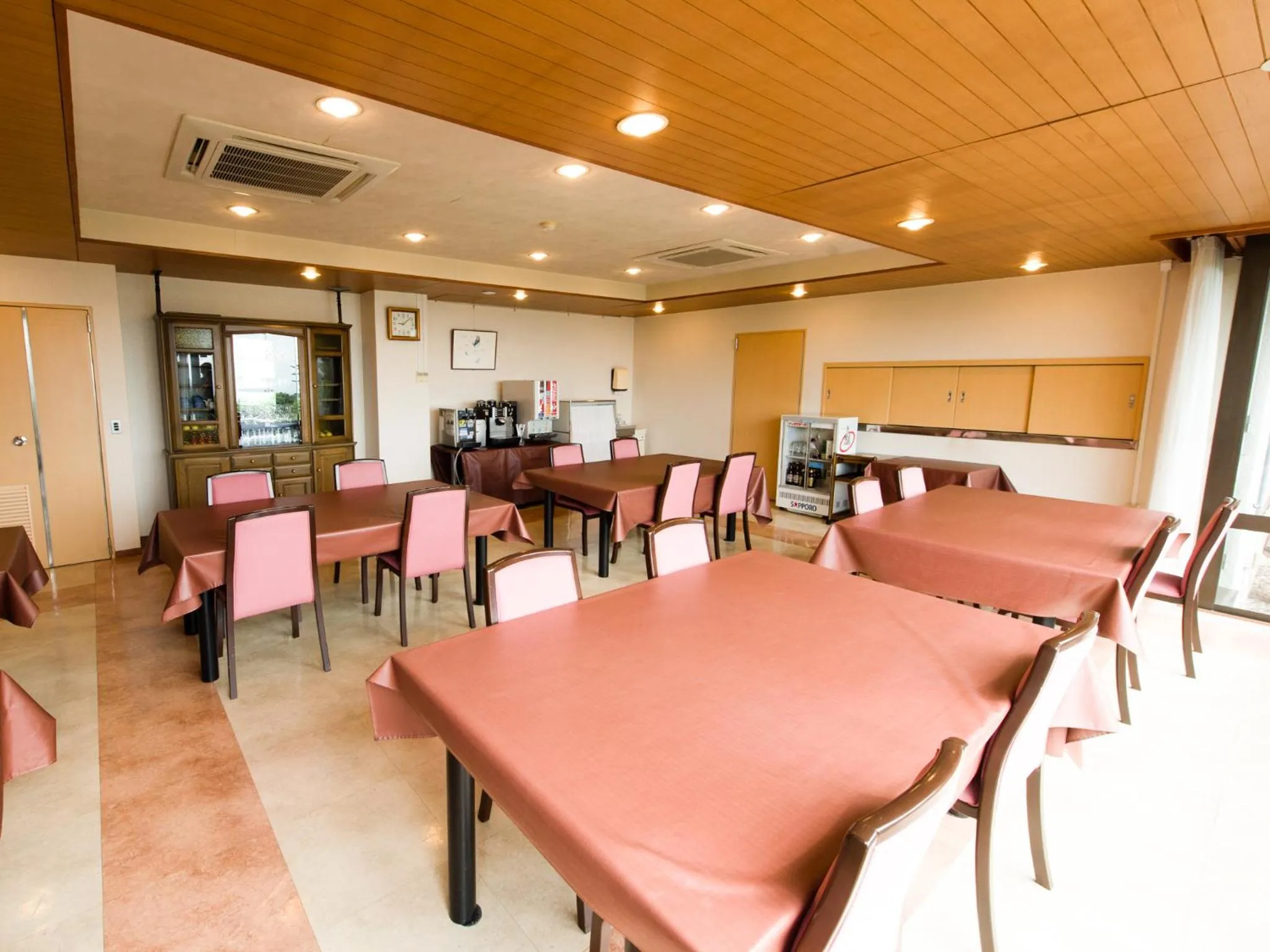 Restaurant/places to eat in LiVEMAX RESORT izukogen