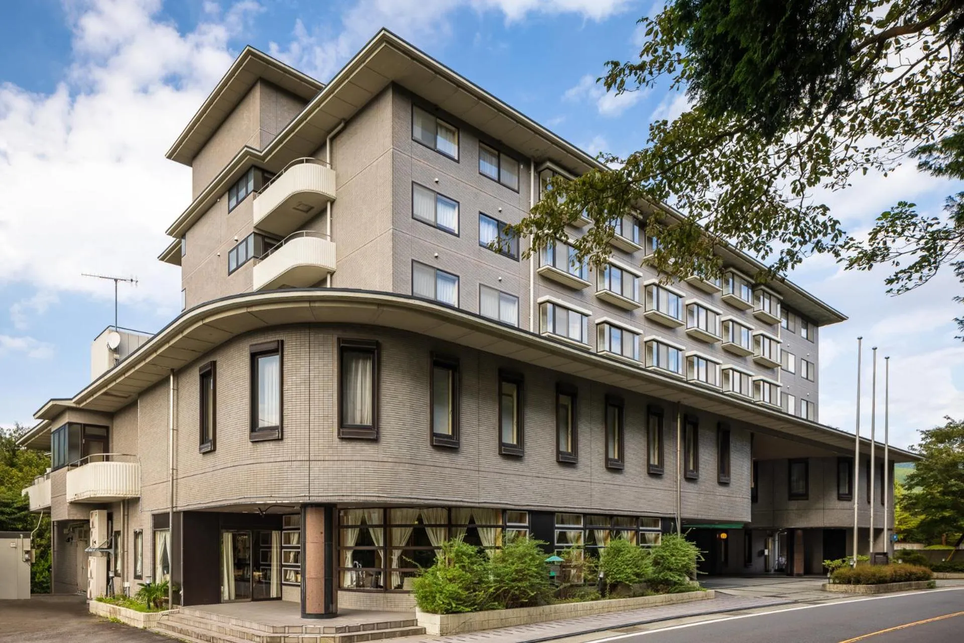 Property Building in Recove Hakone