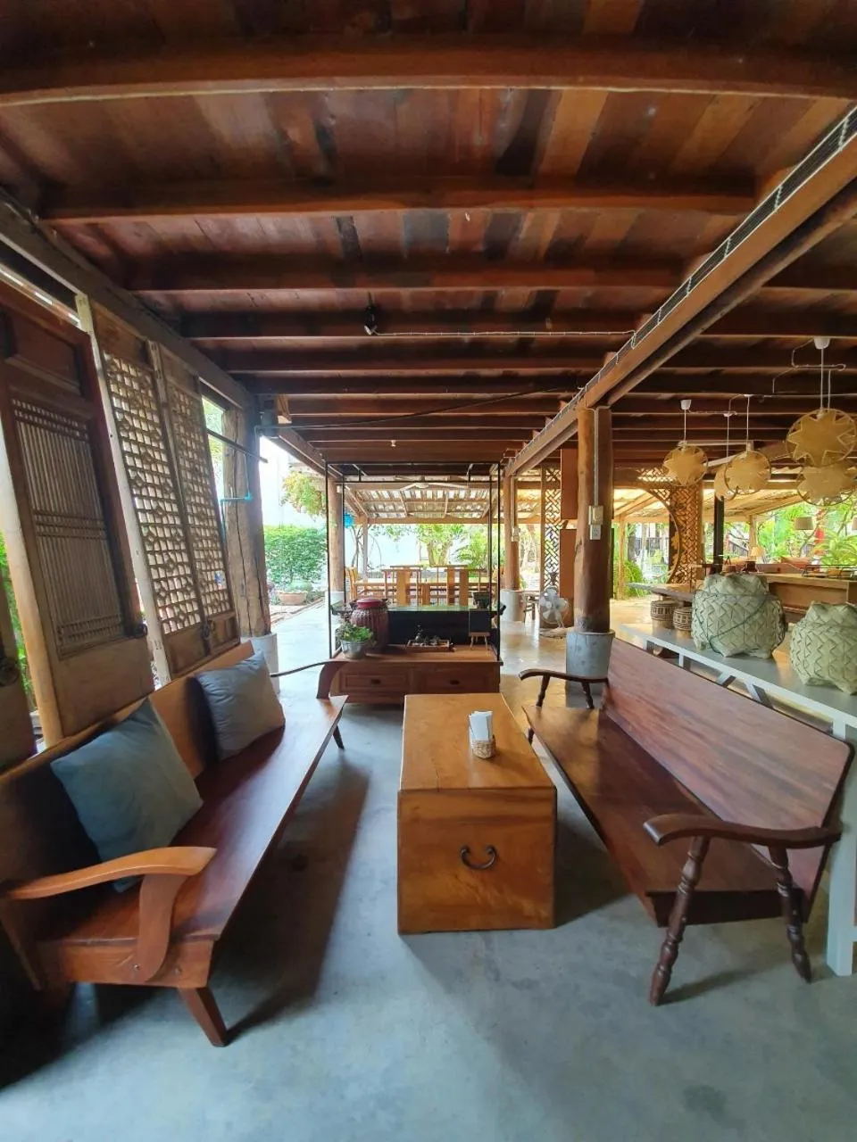 Decorative detail in Dorm of Happiness by Tharaburi Resort