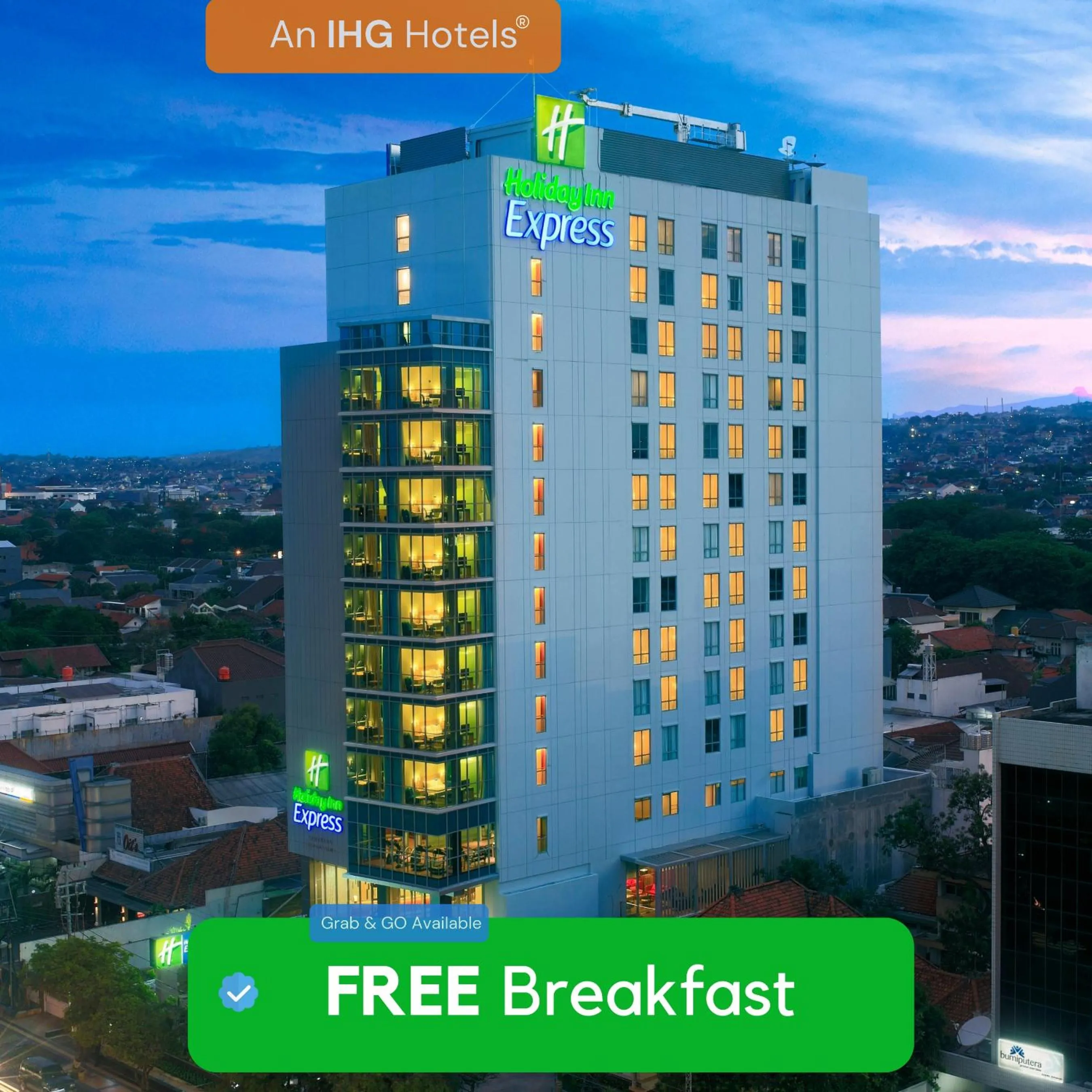 Property building in Holiday Inn Express Semarang Simpang Lima by IHG
