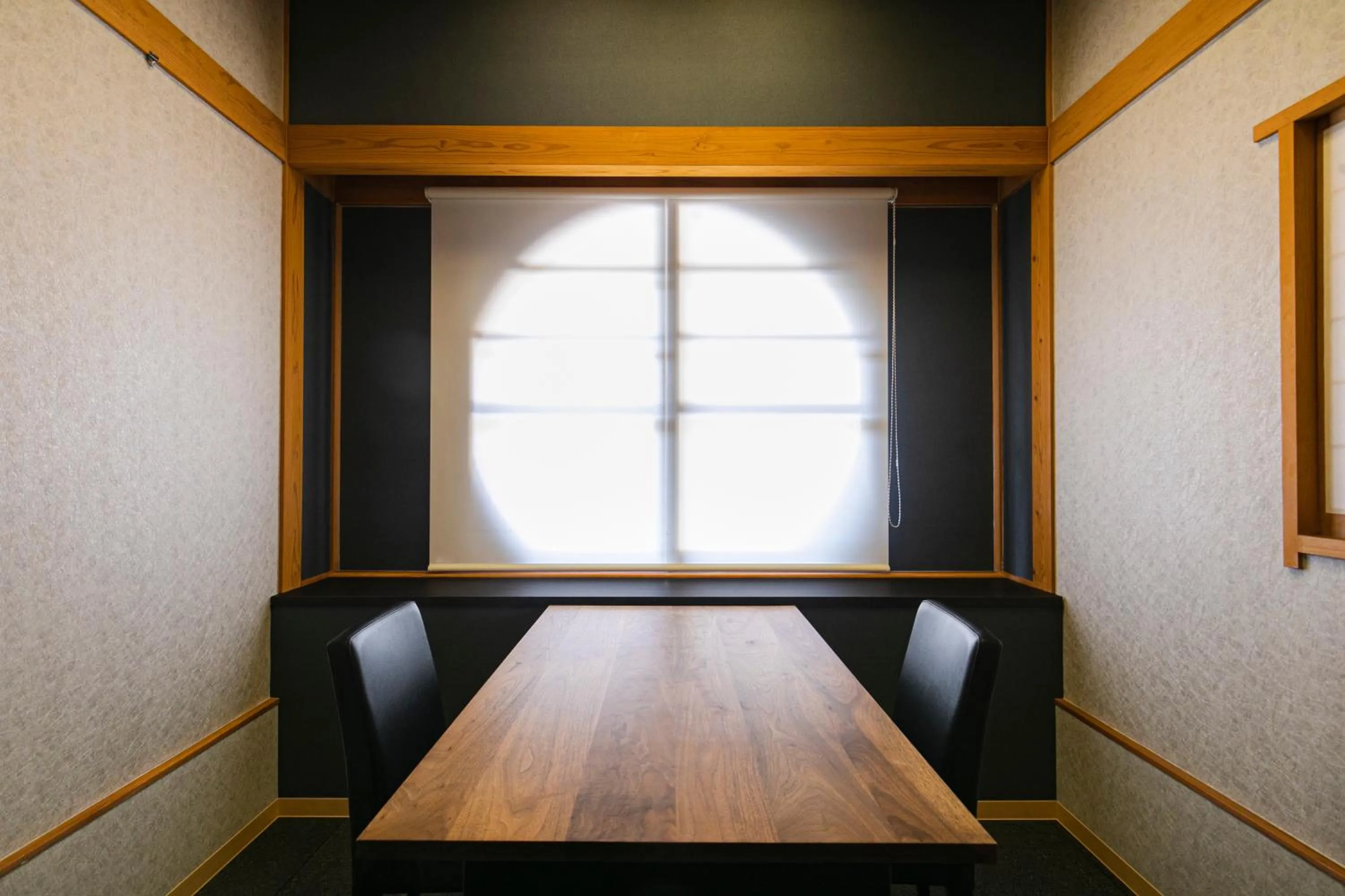 Restaurant/places to eat in Baien